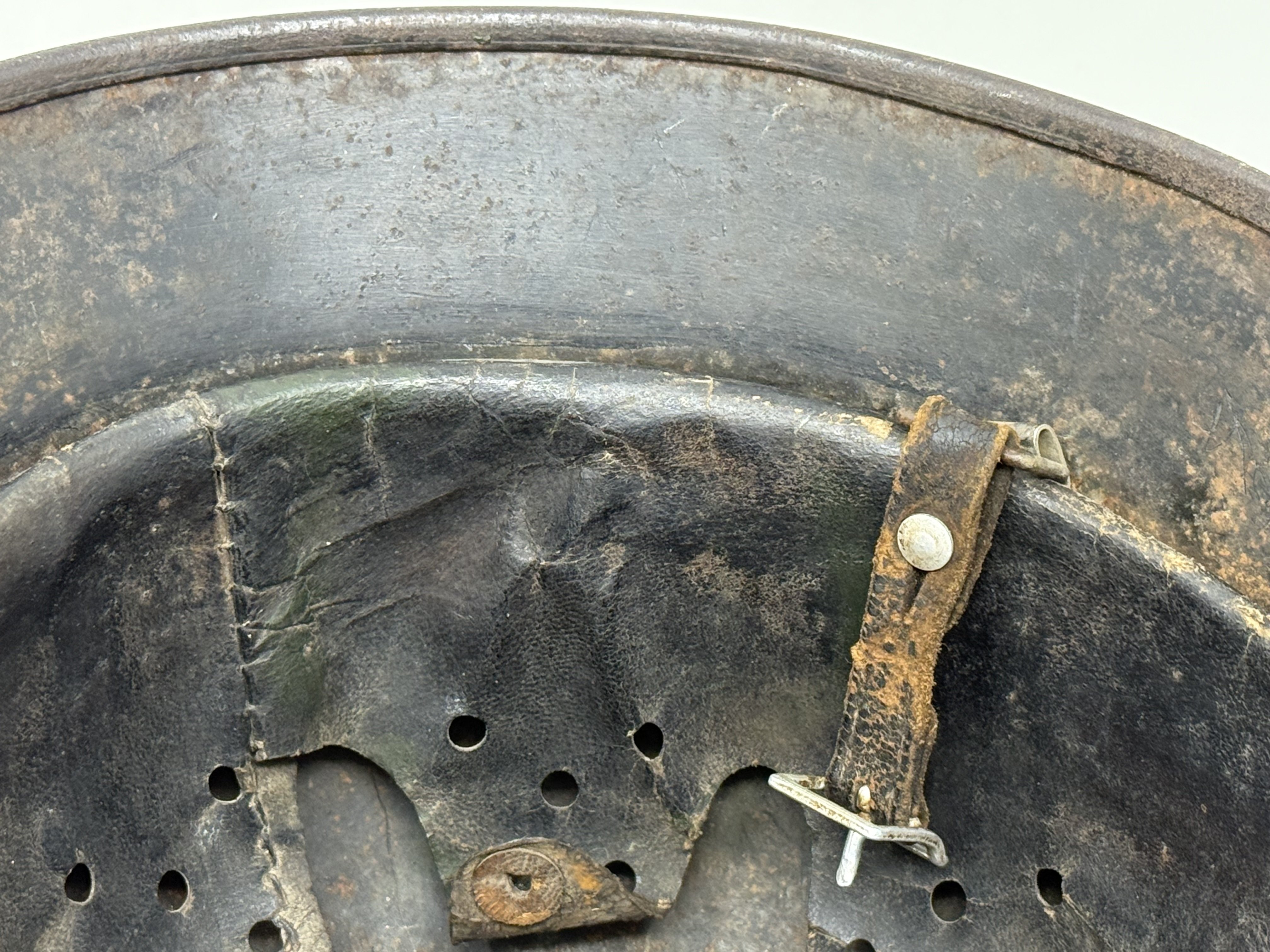 Luftwaffe M40 Single Decal Camo Helmet — image 14