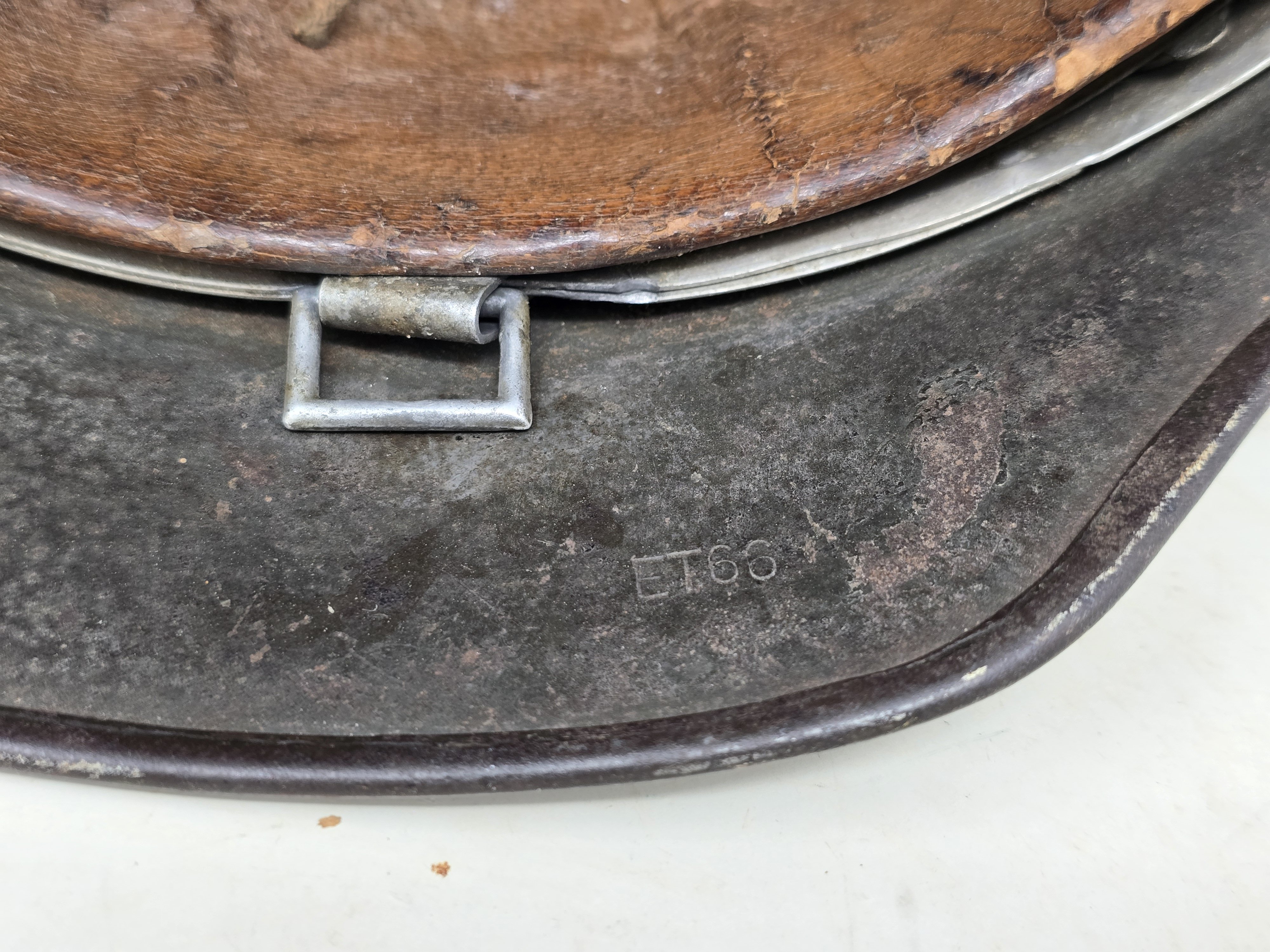Service Used M35 Heer Helmet — image 6