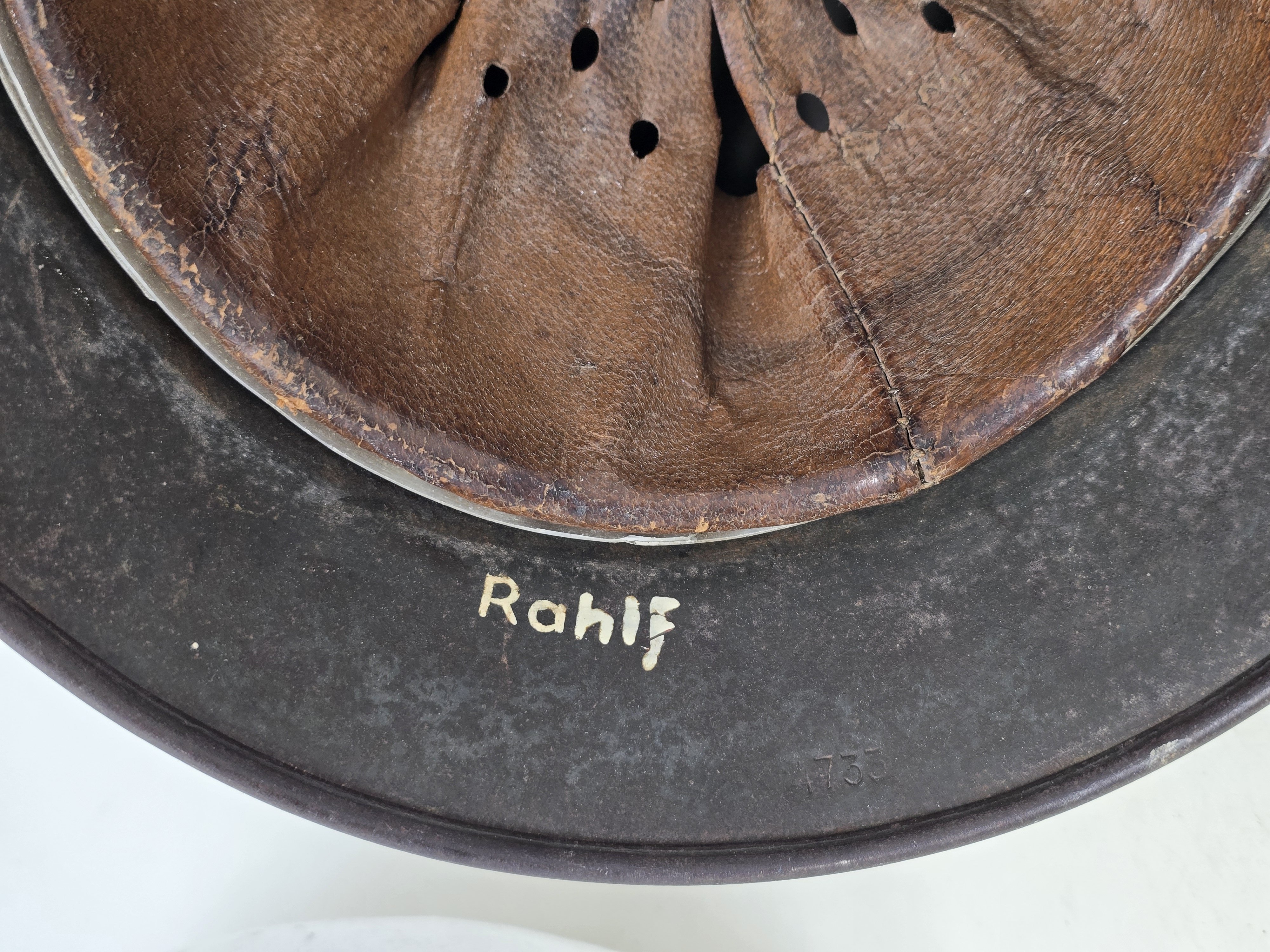 Service Used M35 Heer Helmet — image 7