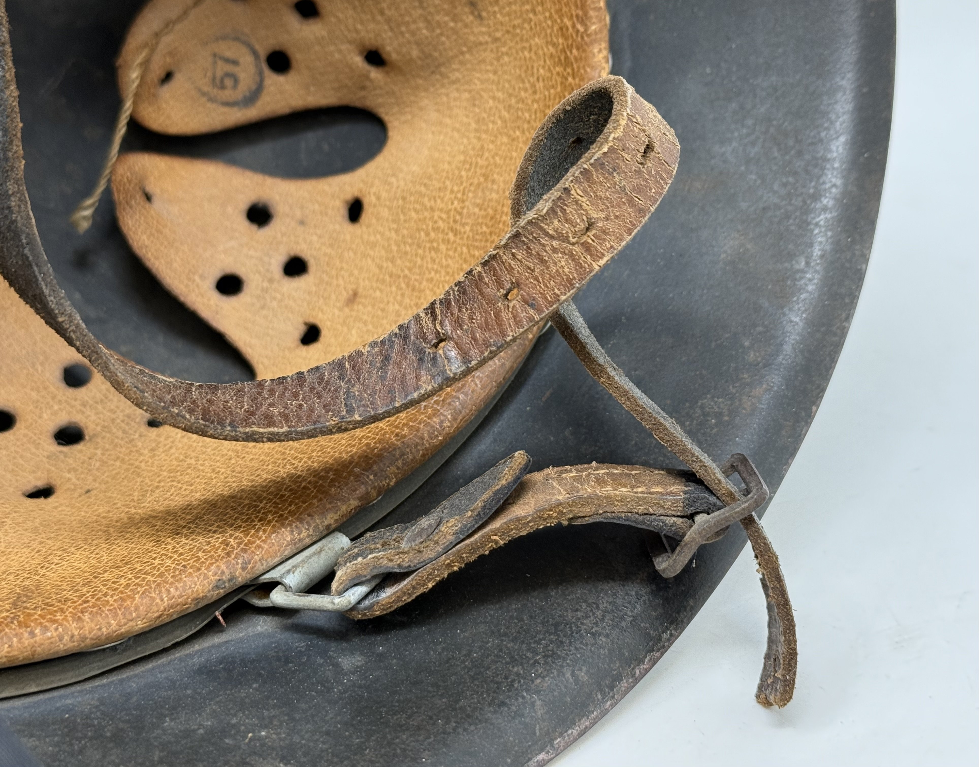 Luftwaffe M42 Single Decal Whitewash Camo Helmet — image 12