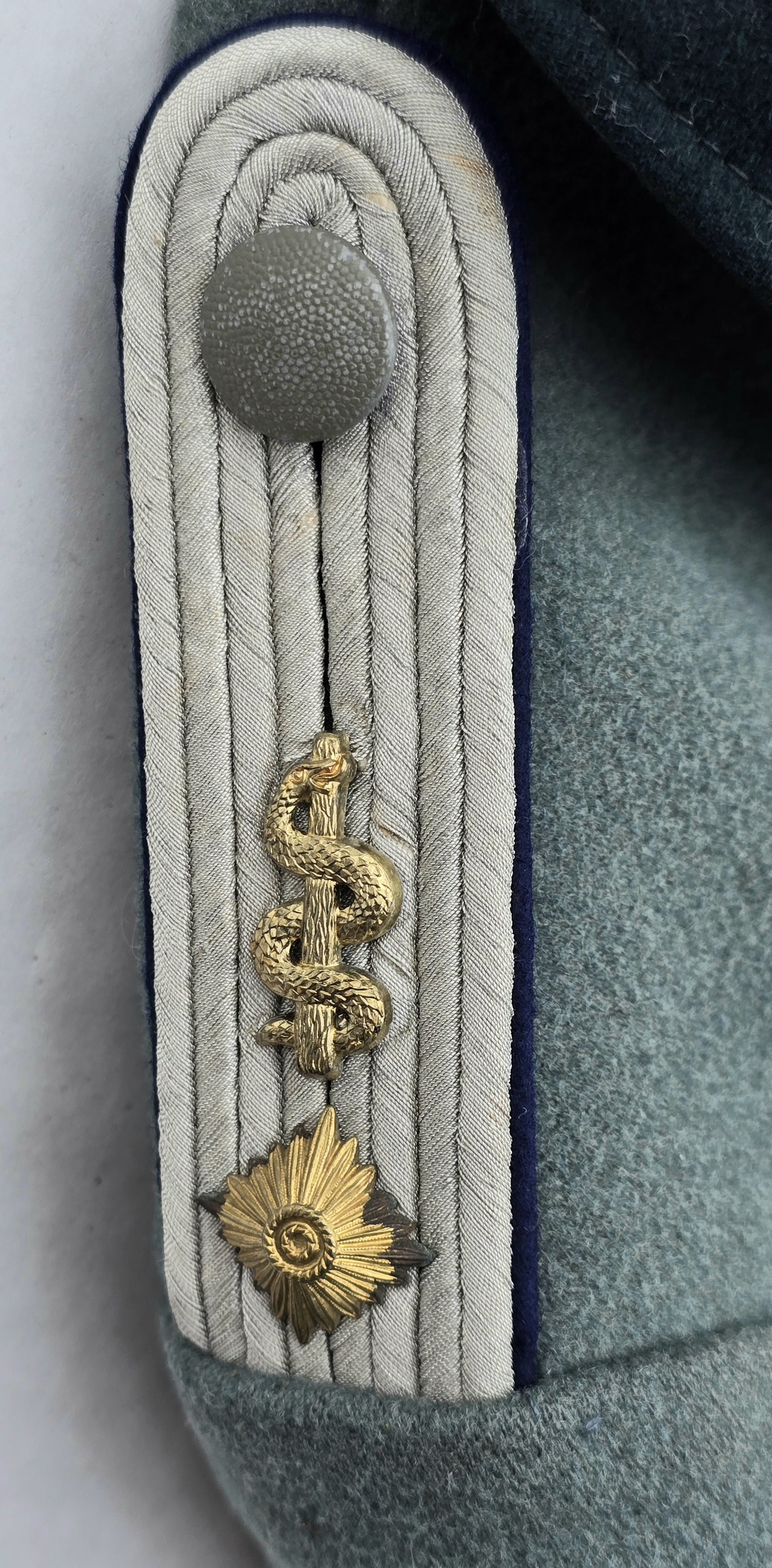 Striking Waffen-SS Medical Officer's Mantel — image 10