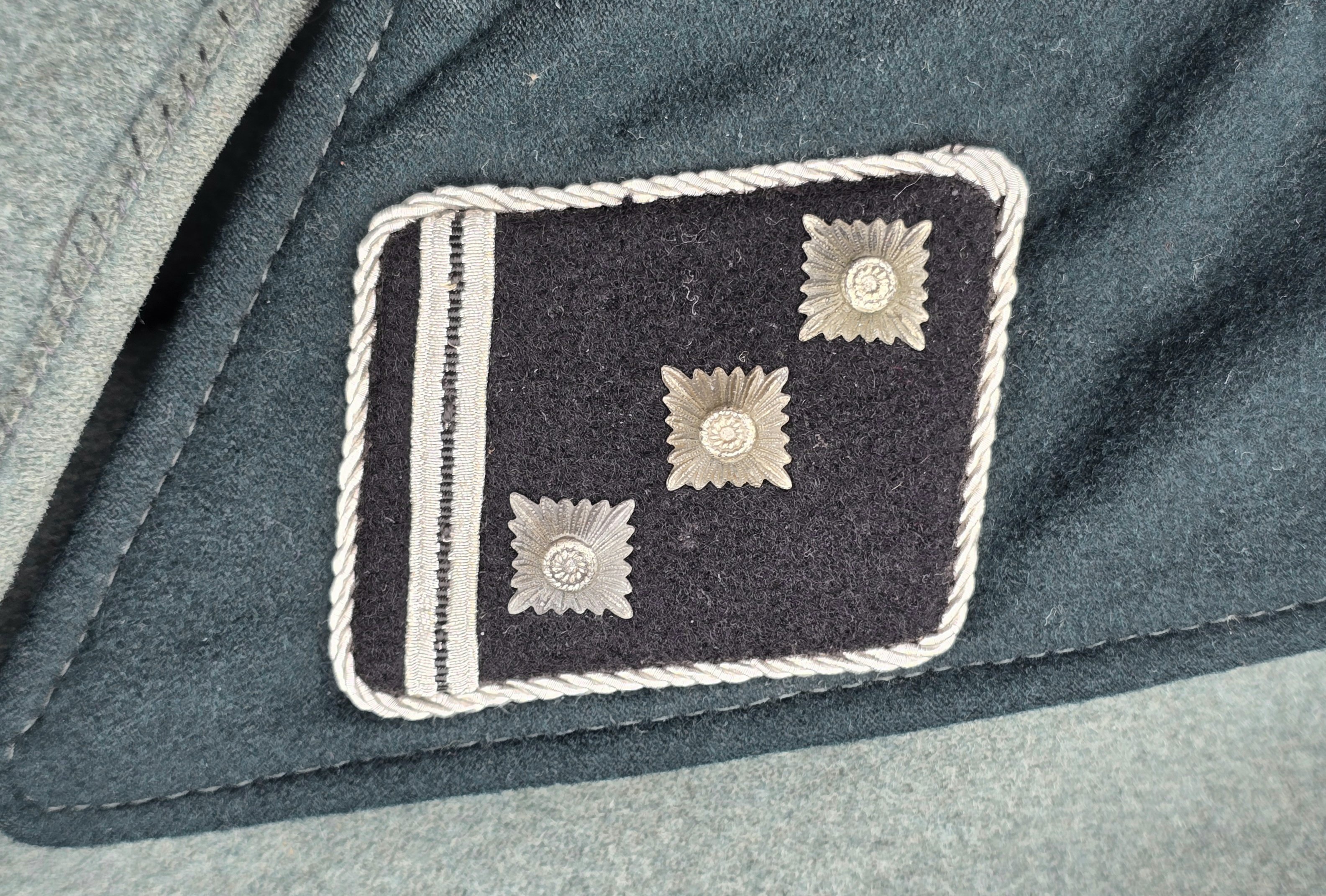 Striking Waffen-SS Medical Officer's Mantel — image 6