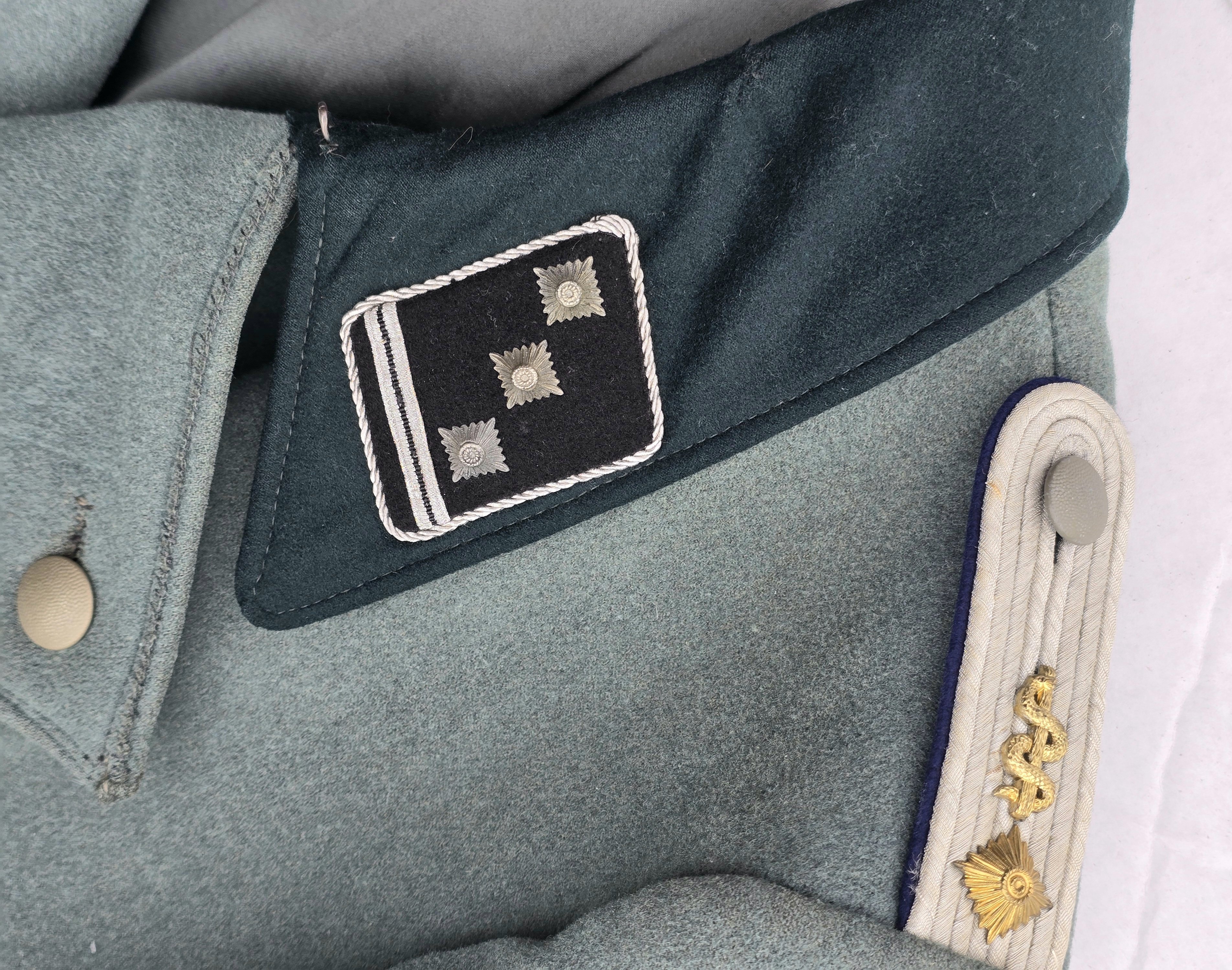 Striking Waffen-SS Medical Officer's Mantel — image 8