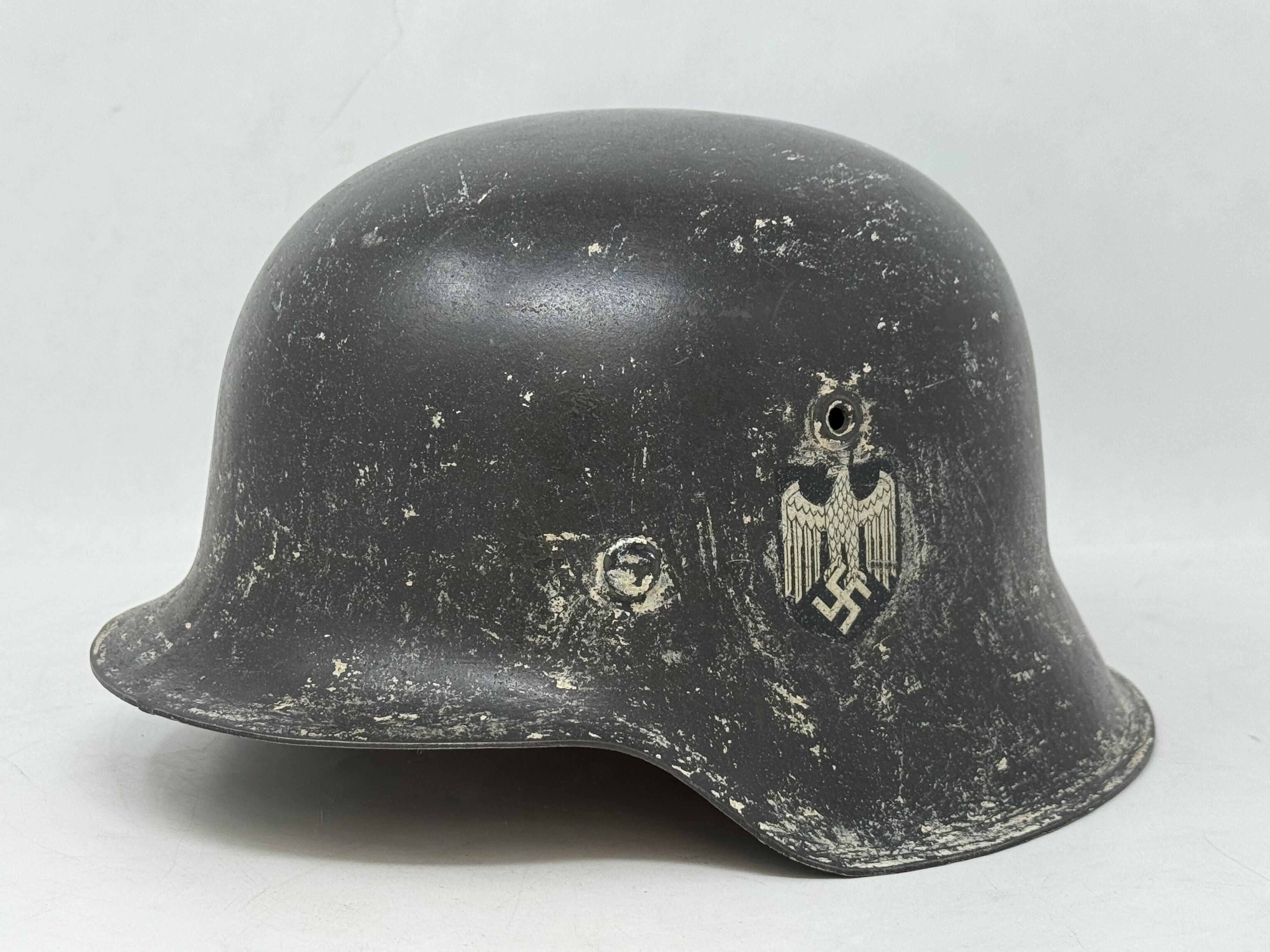 Heer M42 Whitewash Snow Camo Helmet — image 3