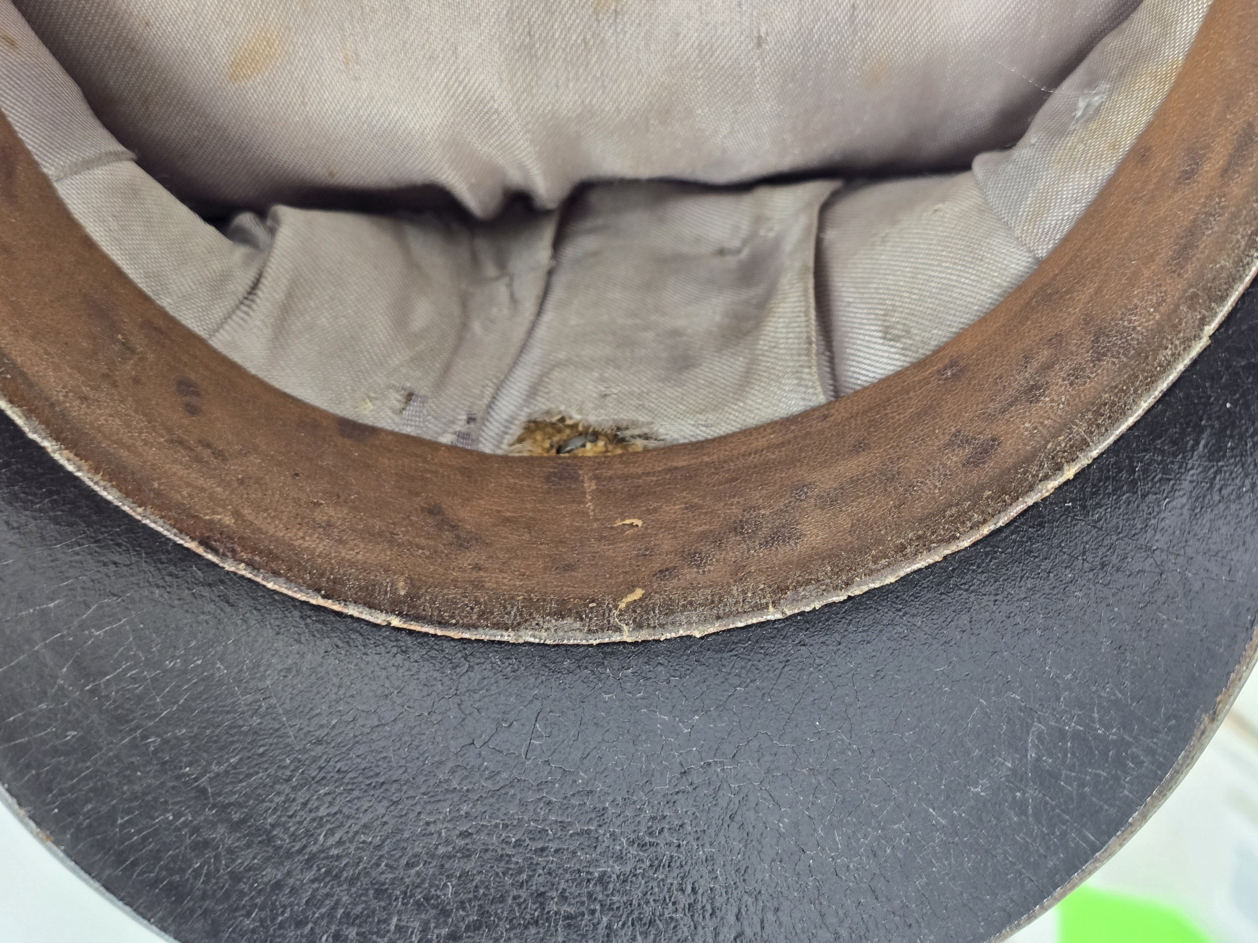 Stunning Waffen-SS Officer's Crusher Cap — image 10