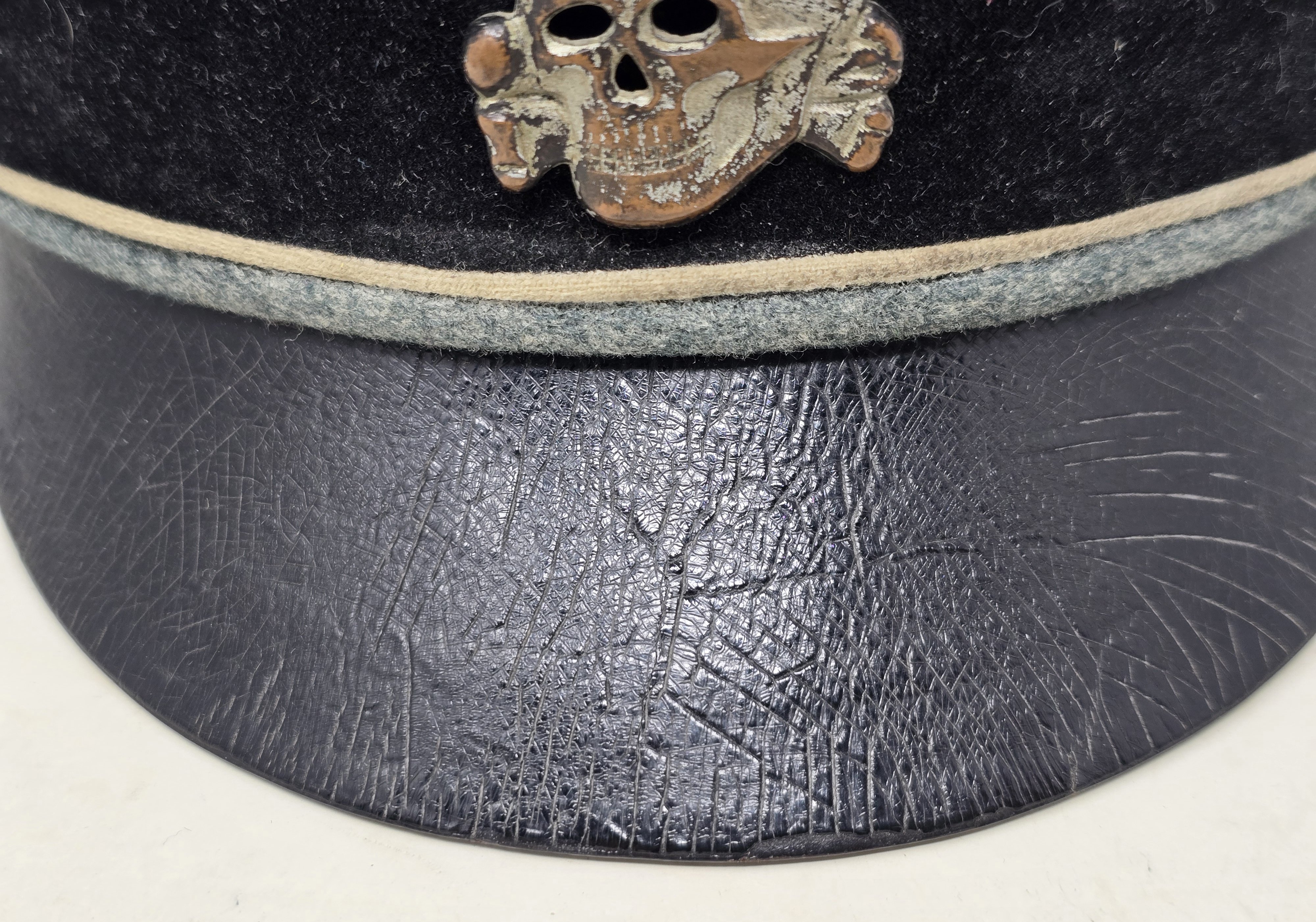Stunning Waffen-SS Officer's Crusher Cap — image 7