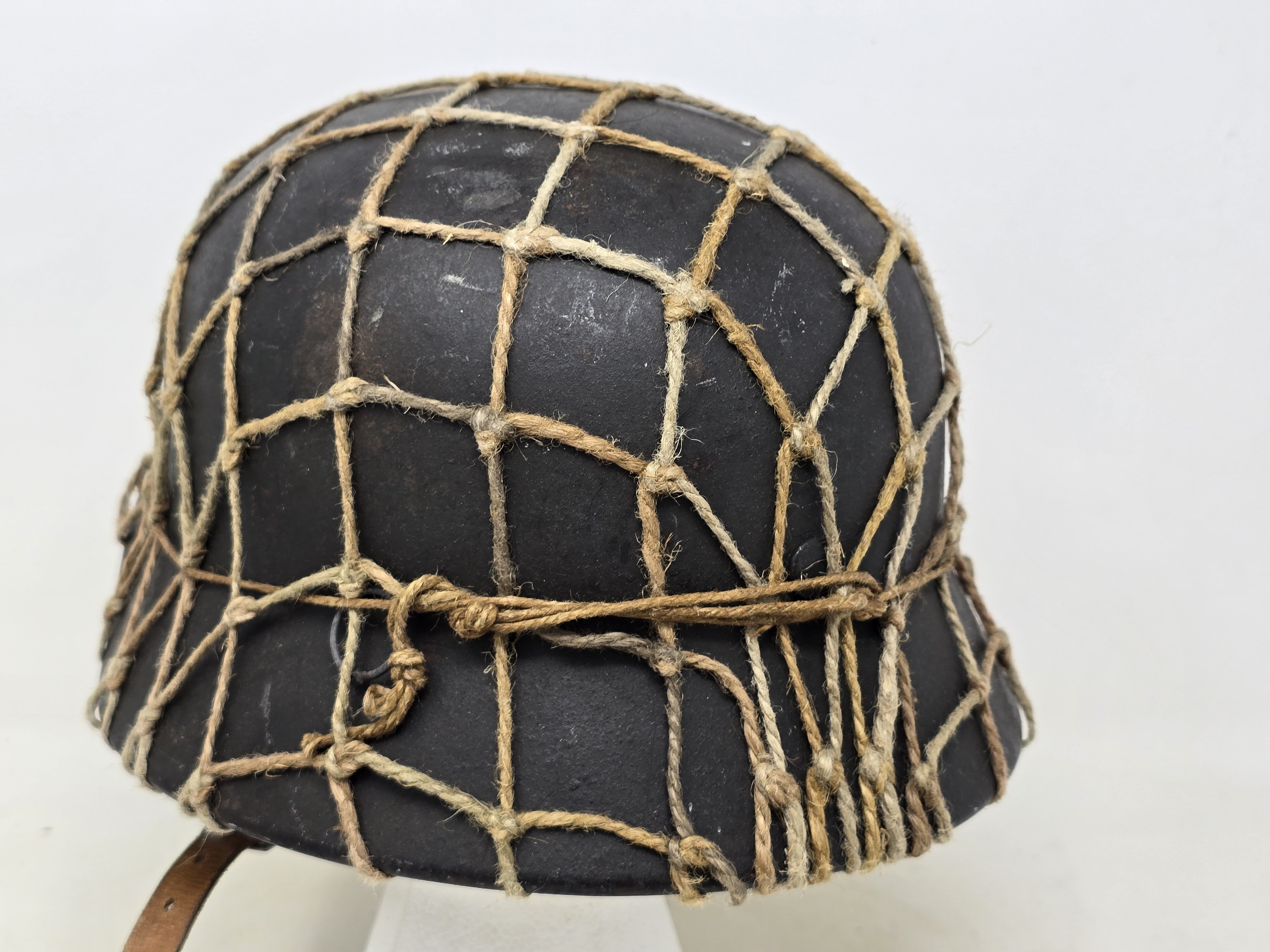 Sharp, Netted QM40 Combat Helmet — image 4