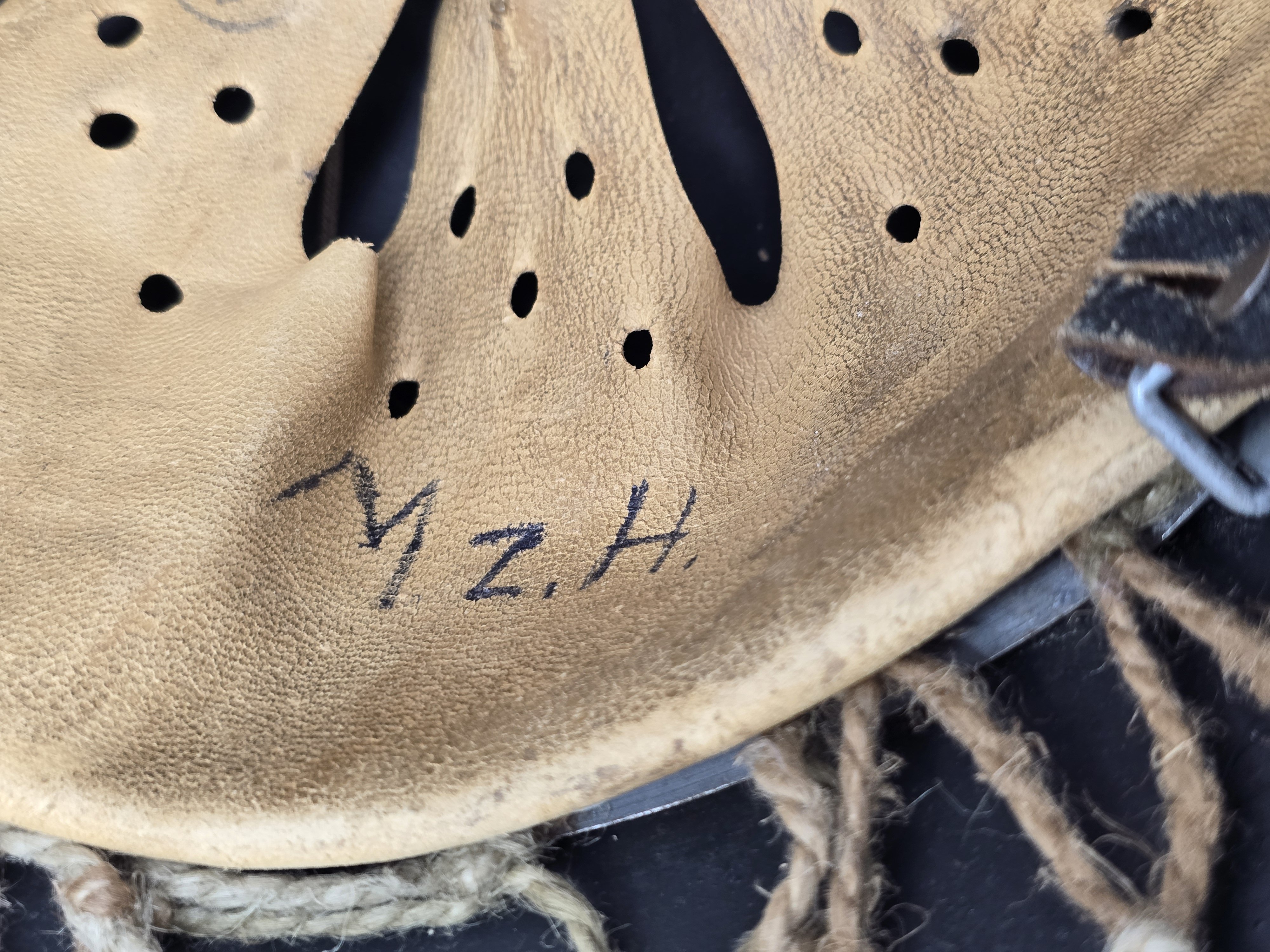 Sharp, Netted QM40 Combat Helmet — image 7