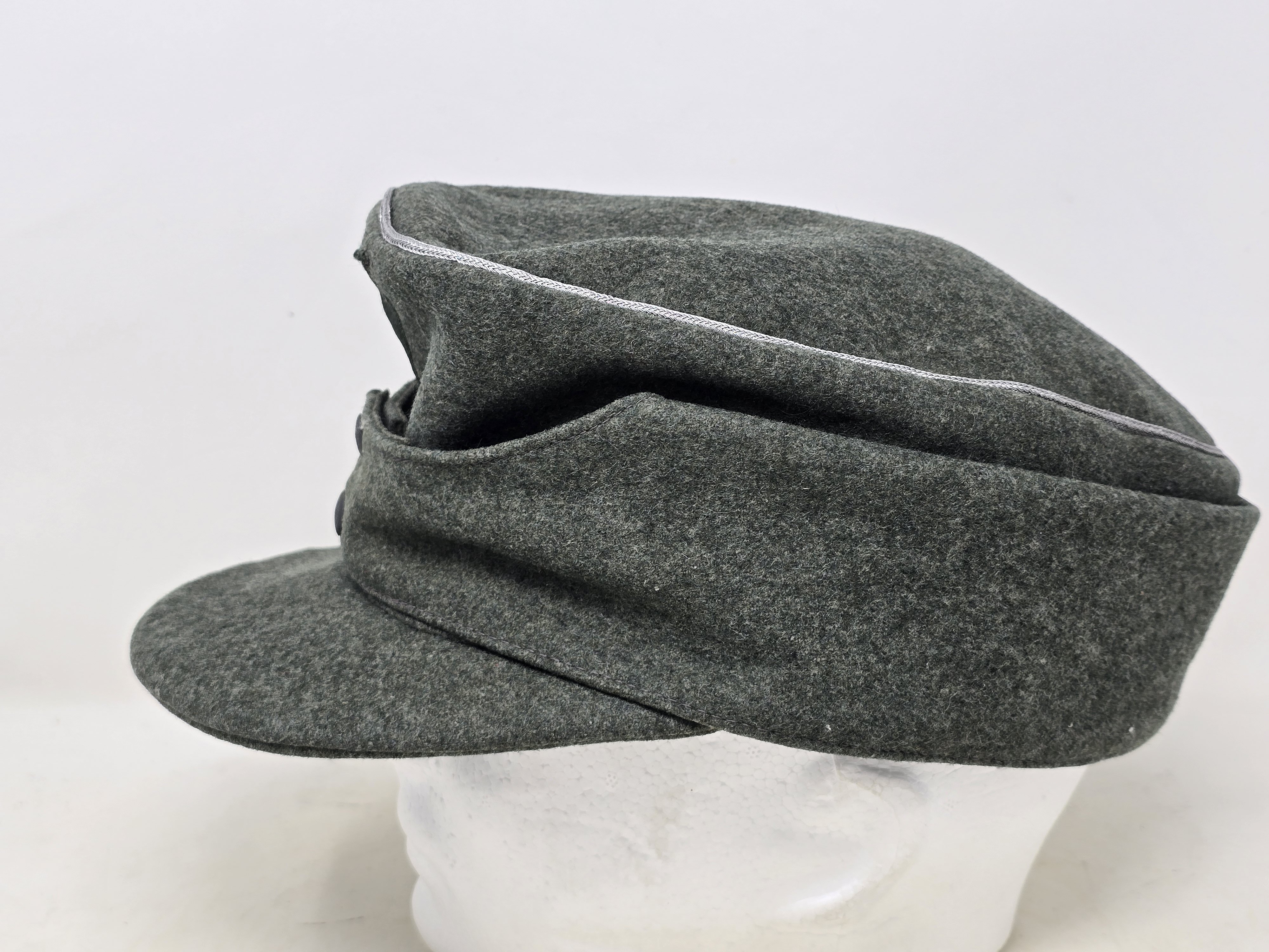 Waffen-SS Officer's M43 Cap — image 4
