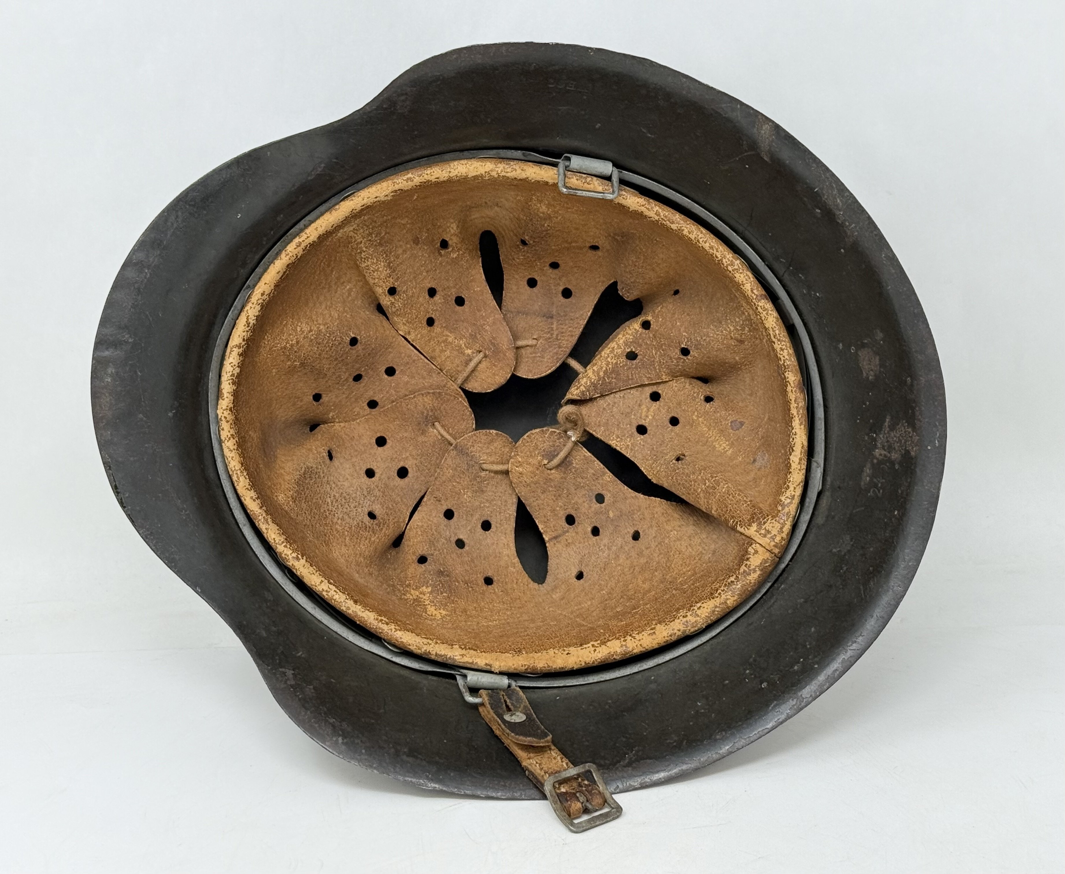 Heer M42 Single Decal Camo Helmet EF66 — image 12