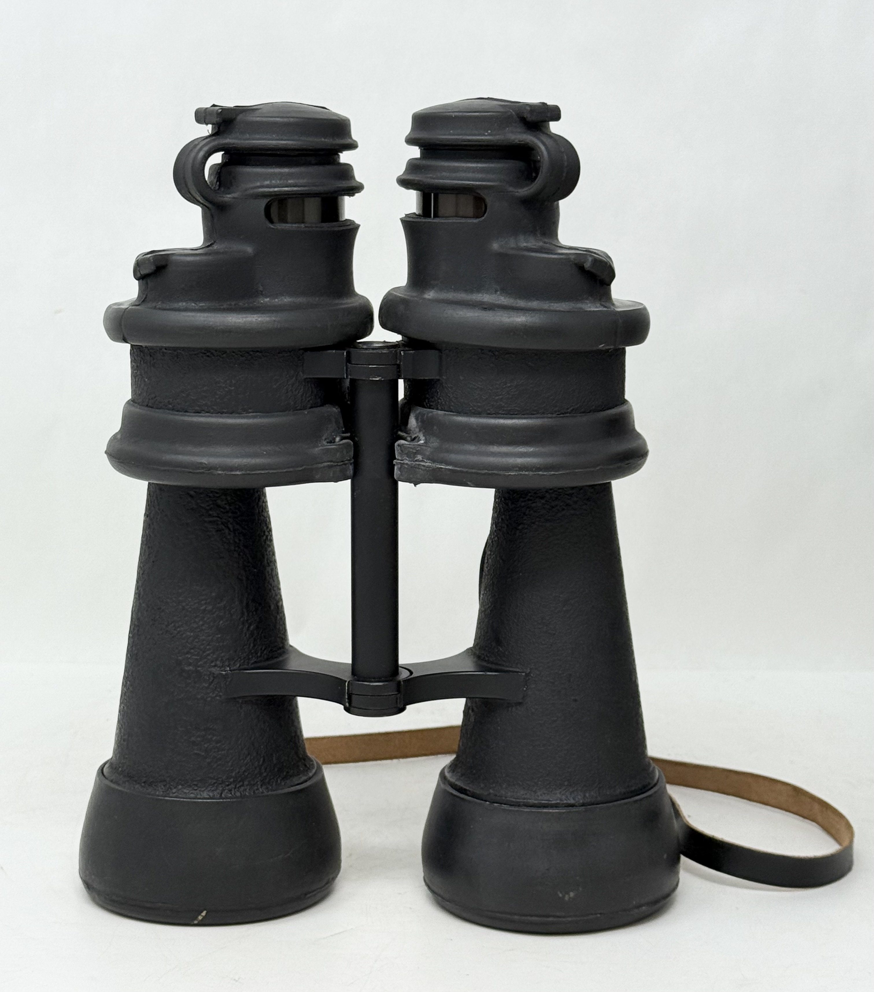Kriegsmarine Binoculars with Vet Capture Papers — image 2