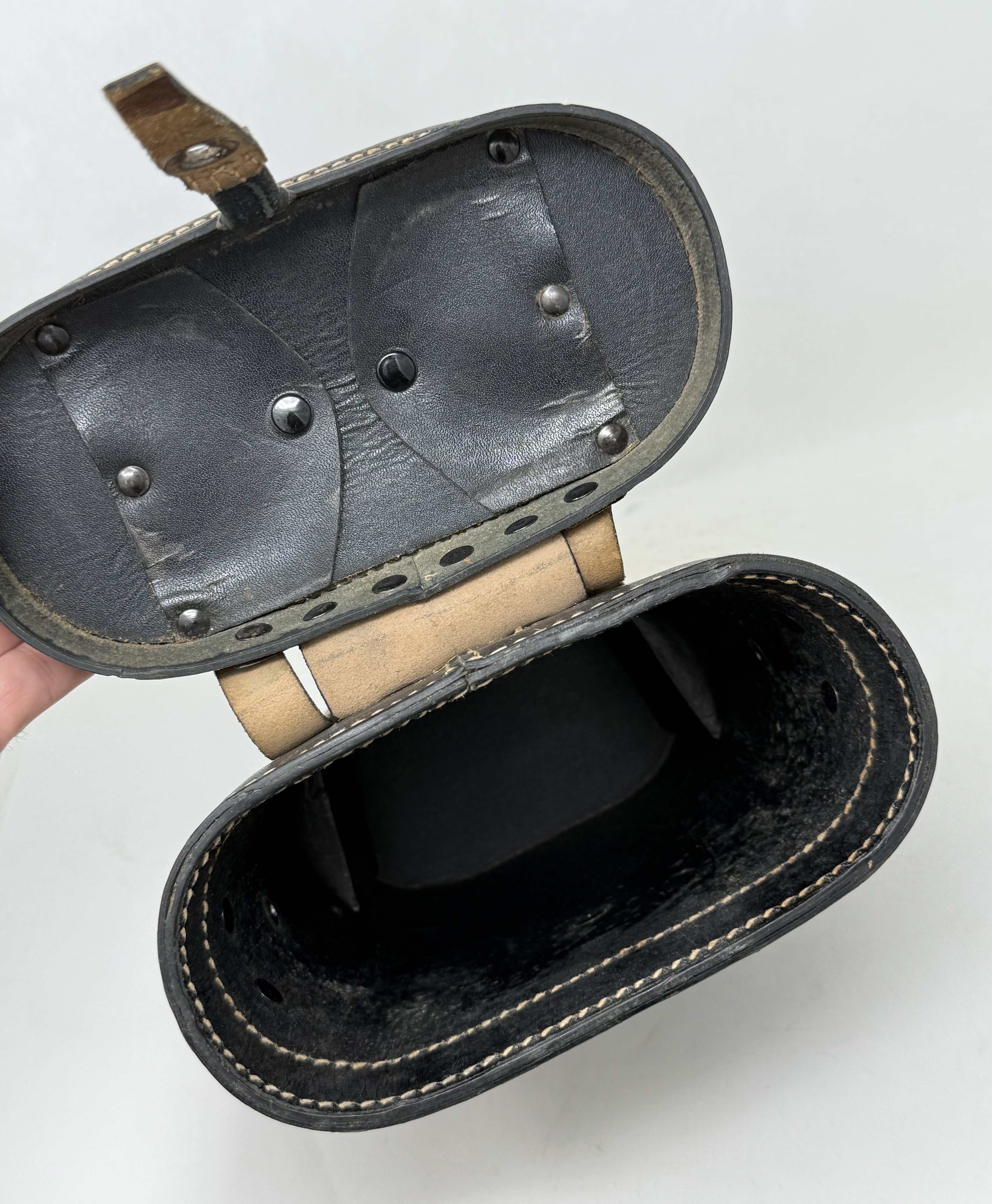 Kriegsmarine Binoculars with Vet Capture Papers — image 24