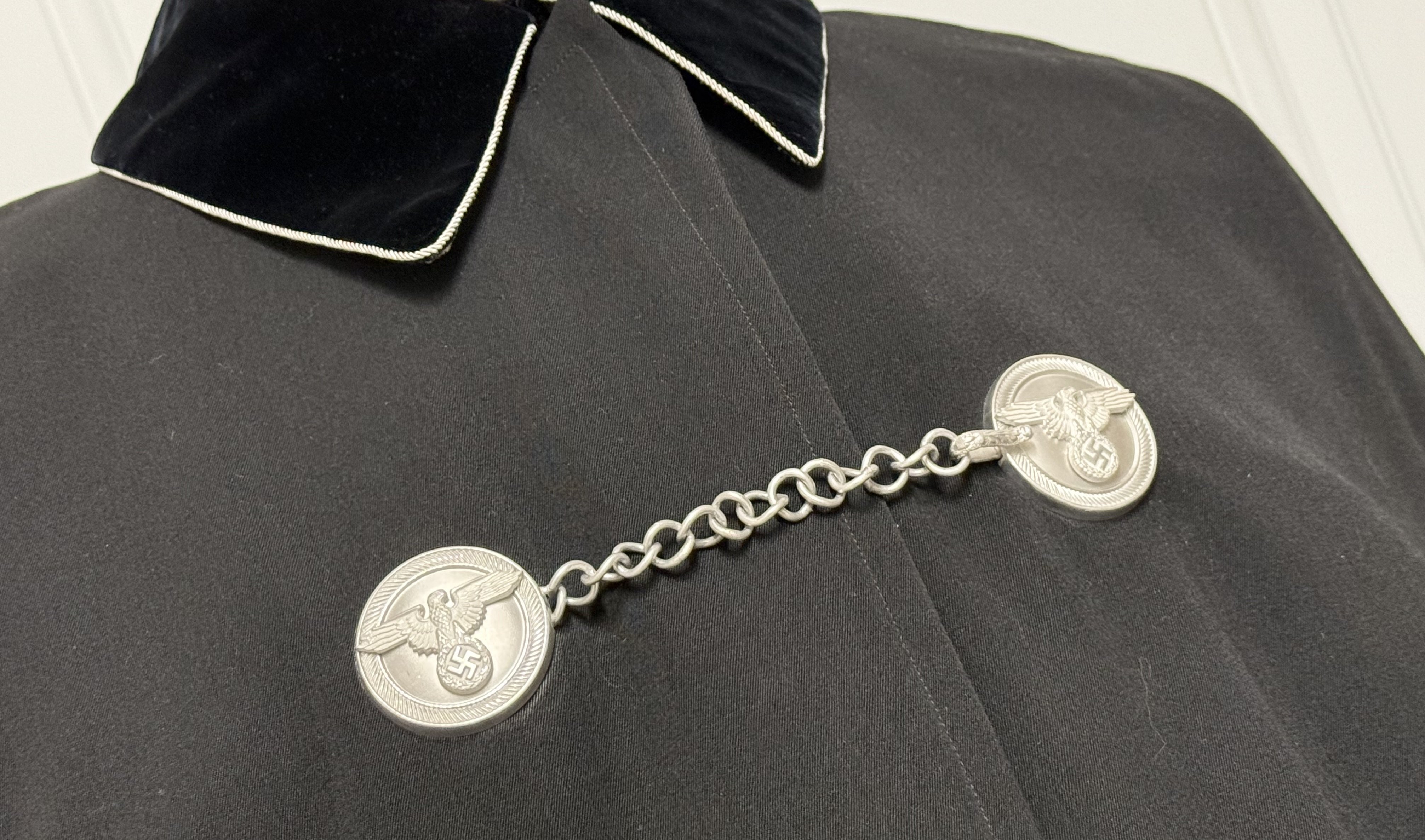 SS-Brigadeführer Curt Ludwig – Formal Uniform Cape (Umhang) — image 20