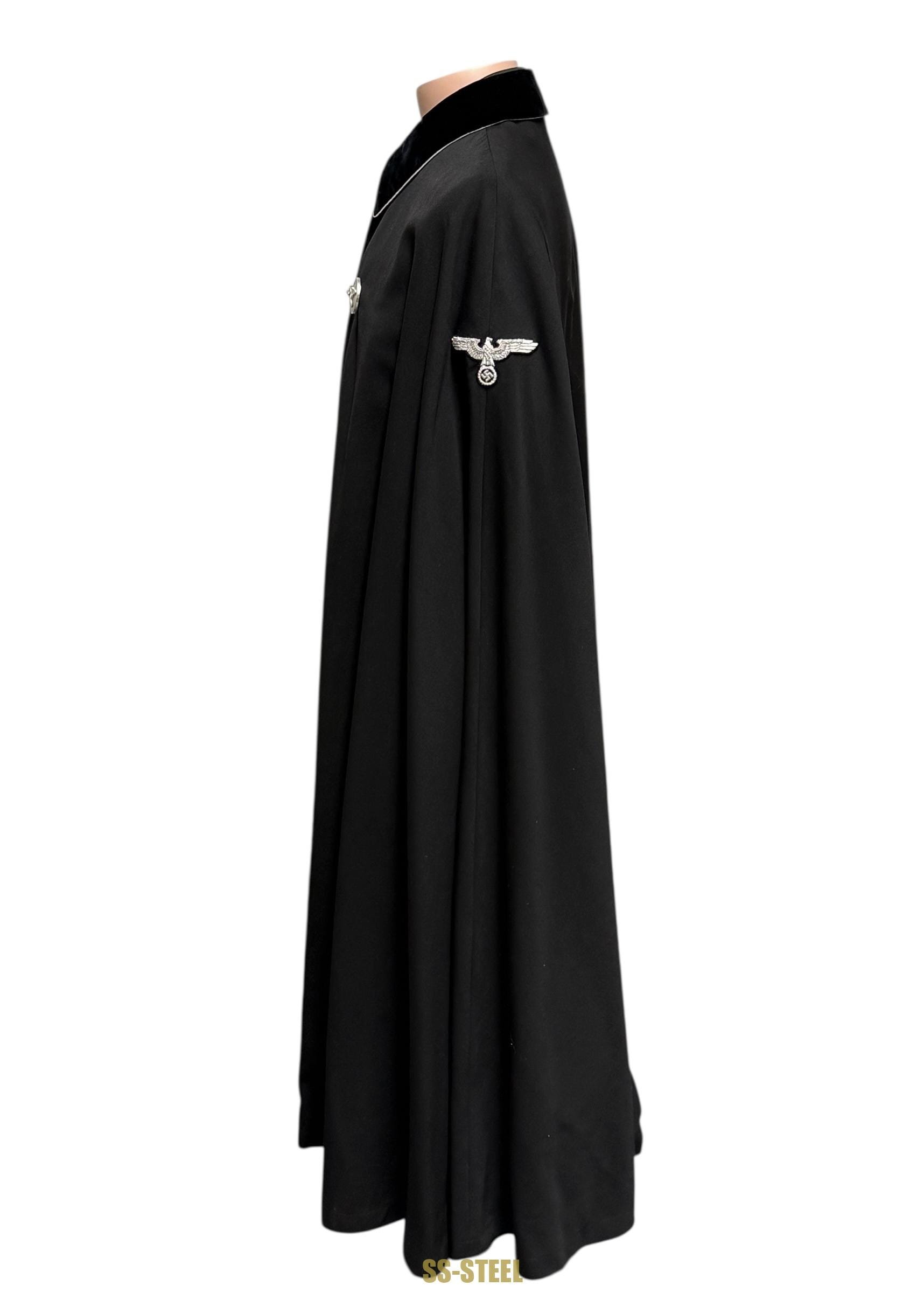 SS-Brigadeführer Curt Ludwig – Formal Uniform Cape (Umhang) — image 23