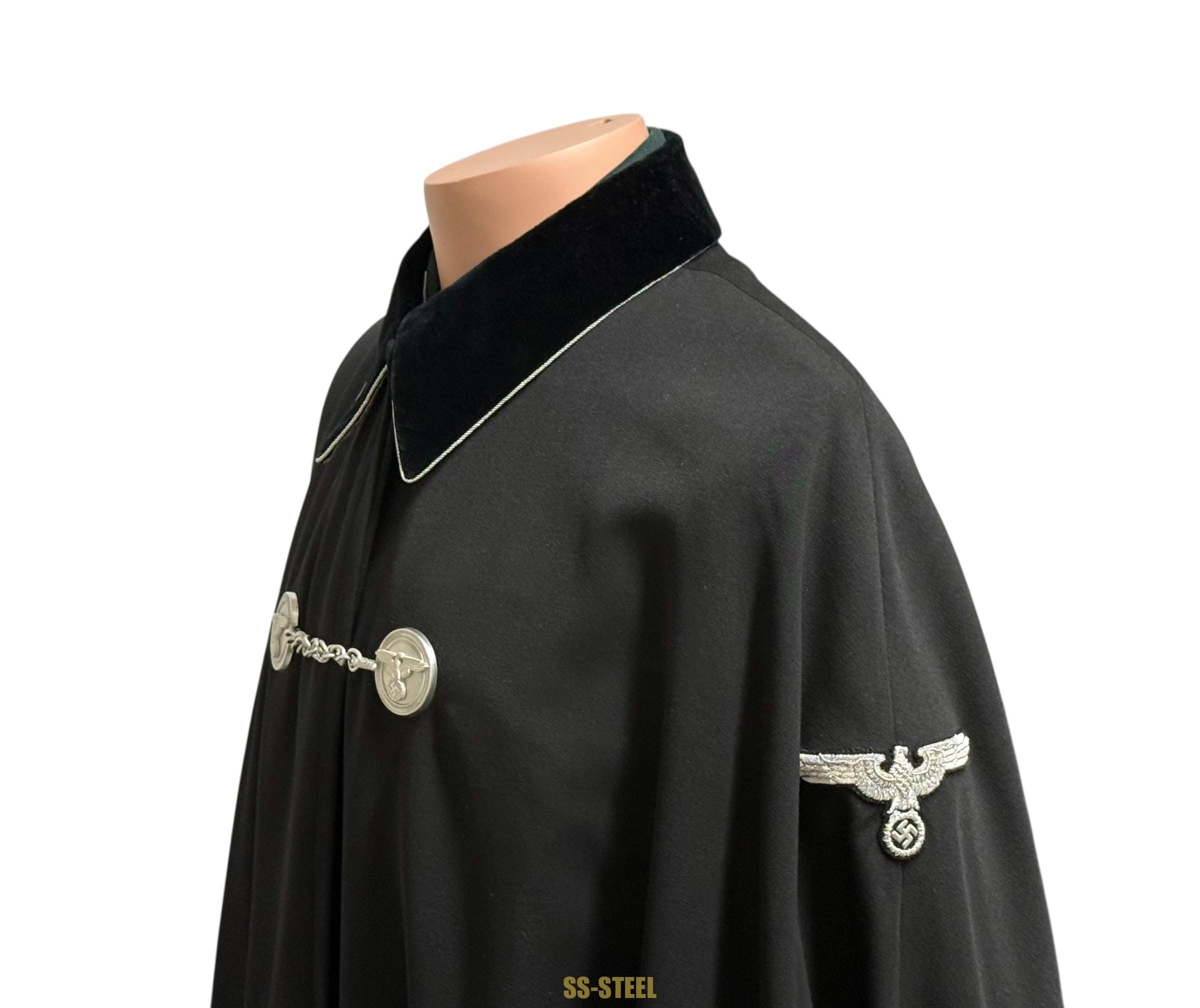 SS-Brigadeführer Curt Ludwig – Formal Uniform Cape (Umhang) — image 25