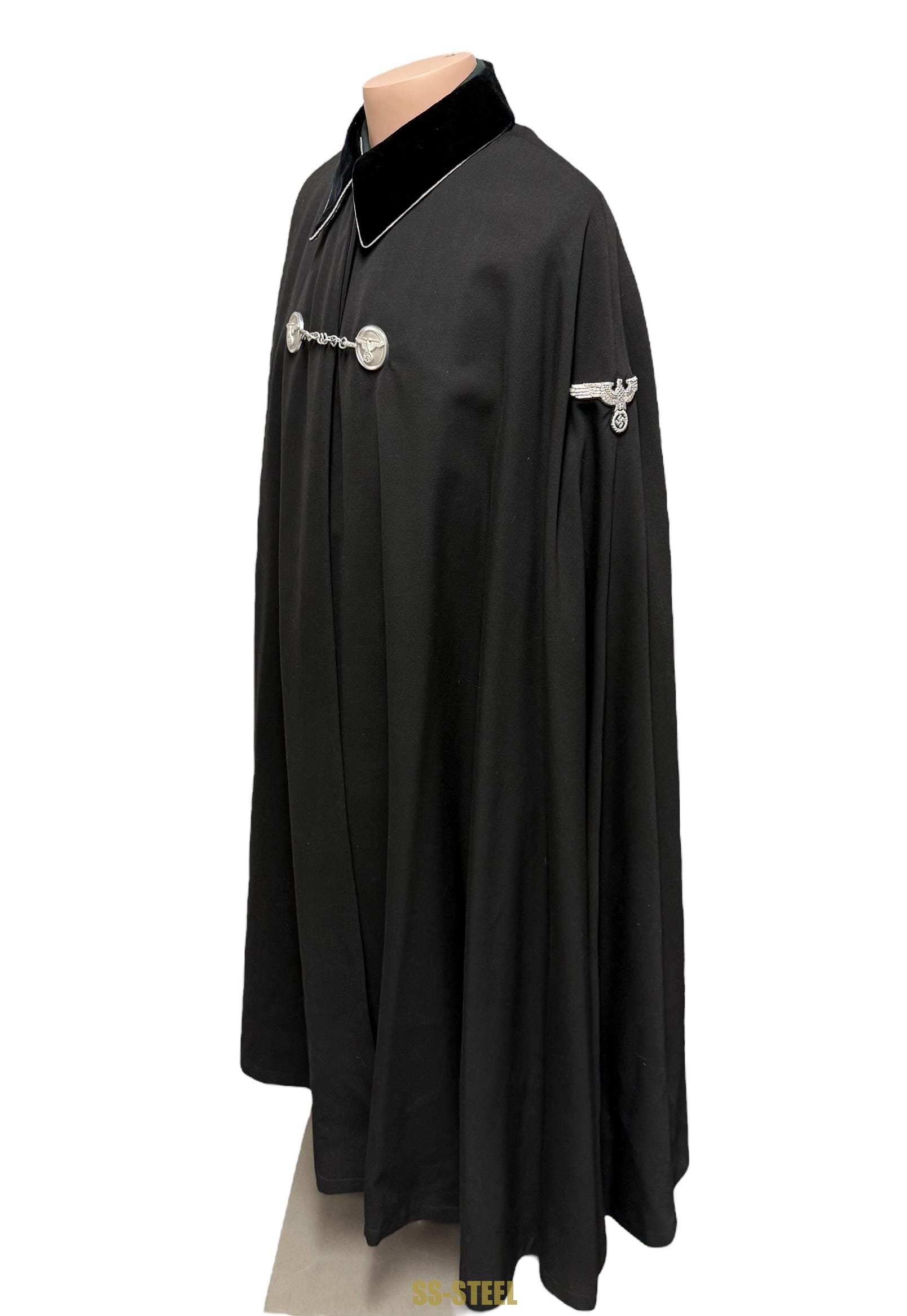 SS-Brigadeführer Curt Ludwig – Formal Uniform Cape (Umhang) — image 6