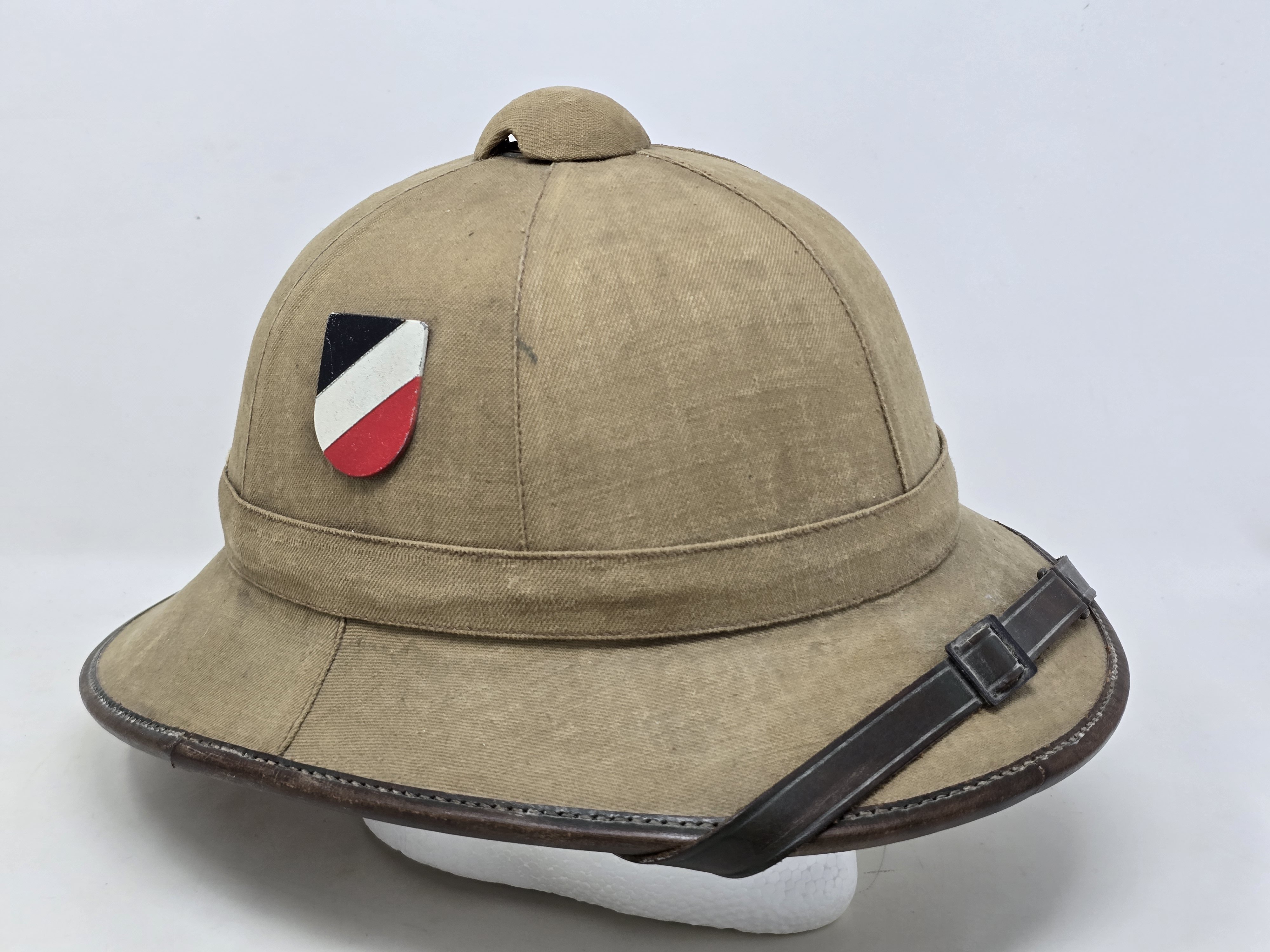 Heer 1st Pattern Tropical Pith Helmet, Badged as Kriegsmarine — image 3