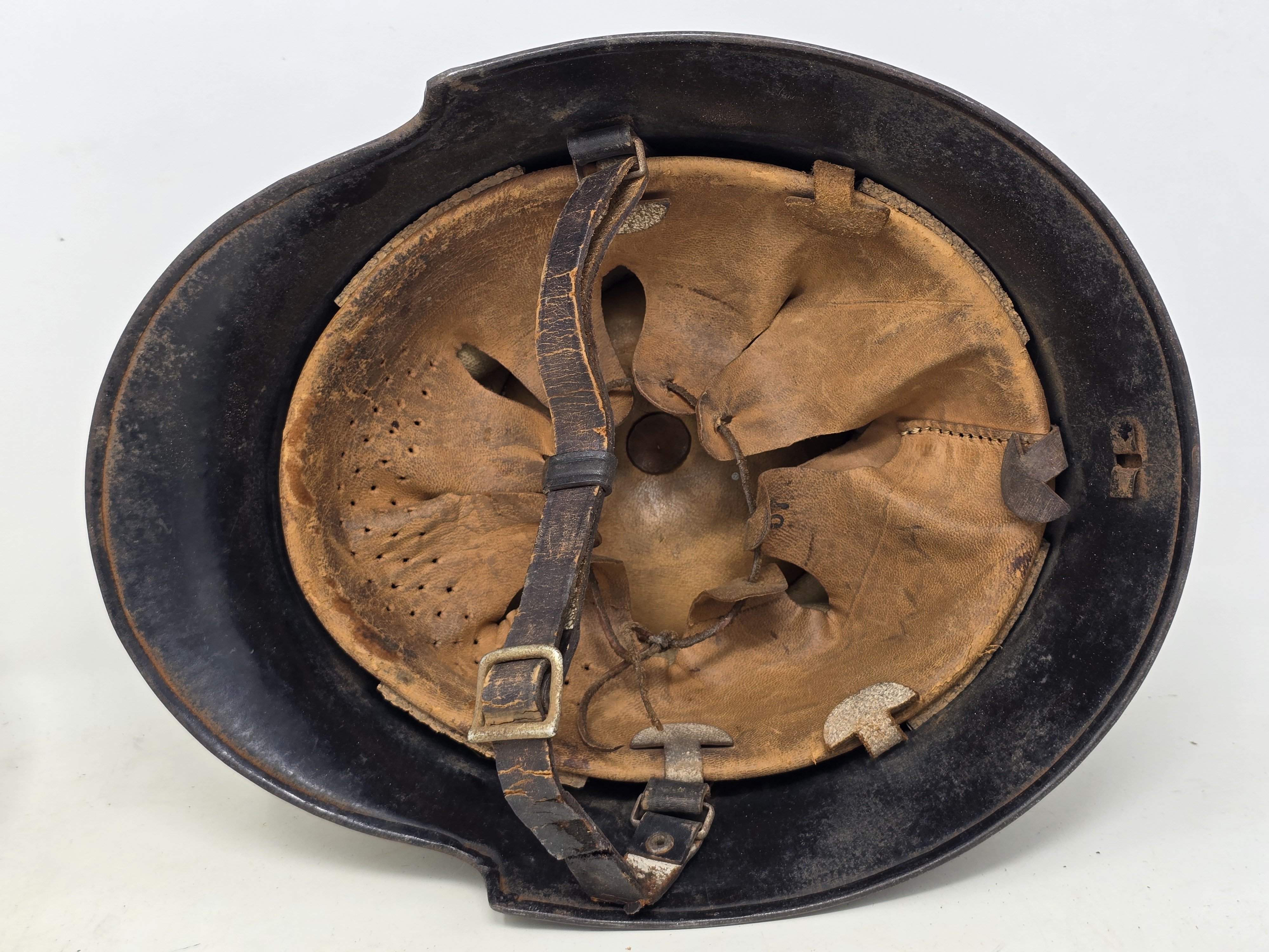 'Volksturmer Kriegsende' (war's end) Camouflage Helmet — image 2