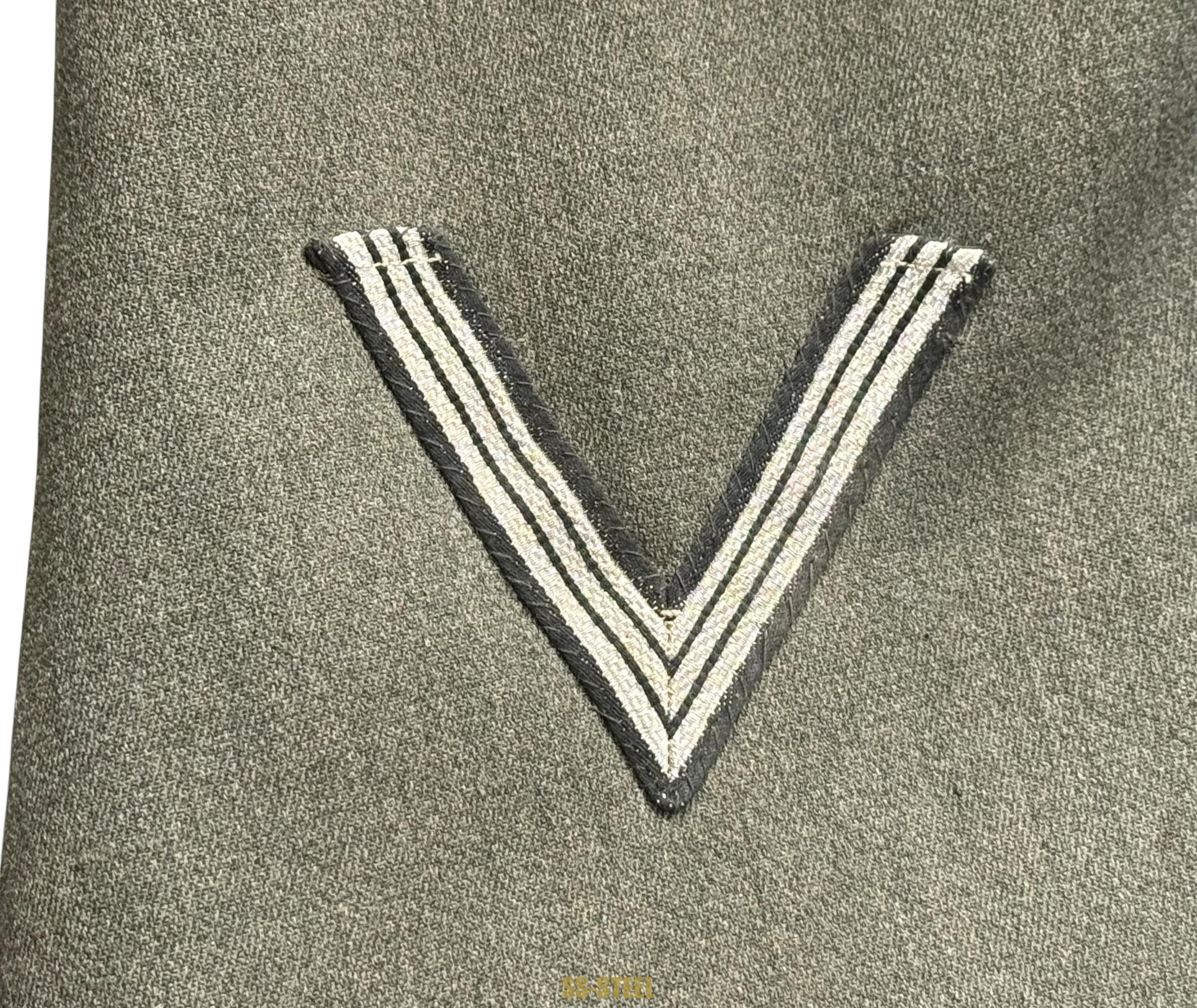 SS-Untersturmführer Officer Uniform Tunic, Highly Decorated — image 15