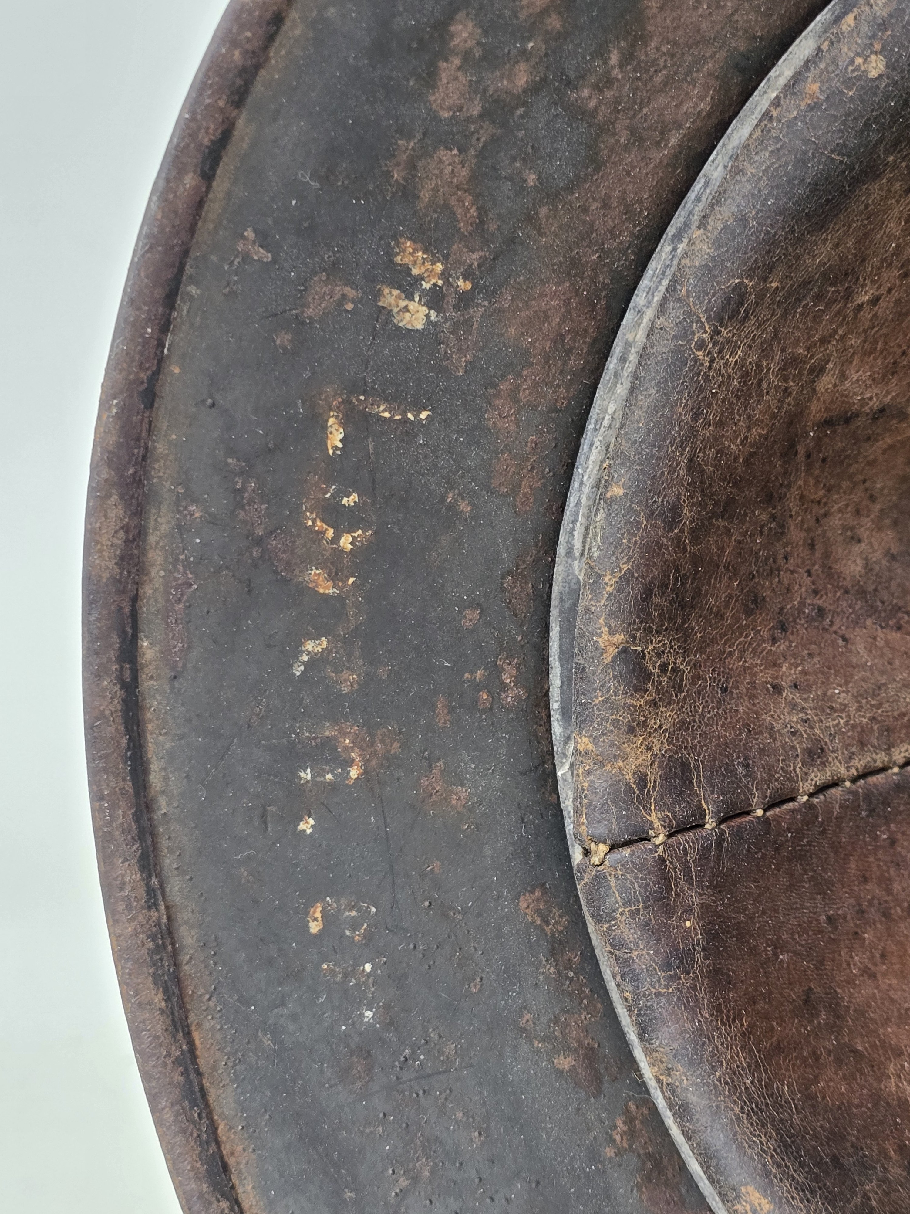 Service Worn Tan Camo M35 Heer Helmet by NS — image 9