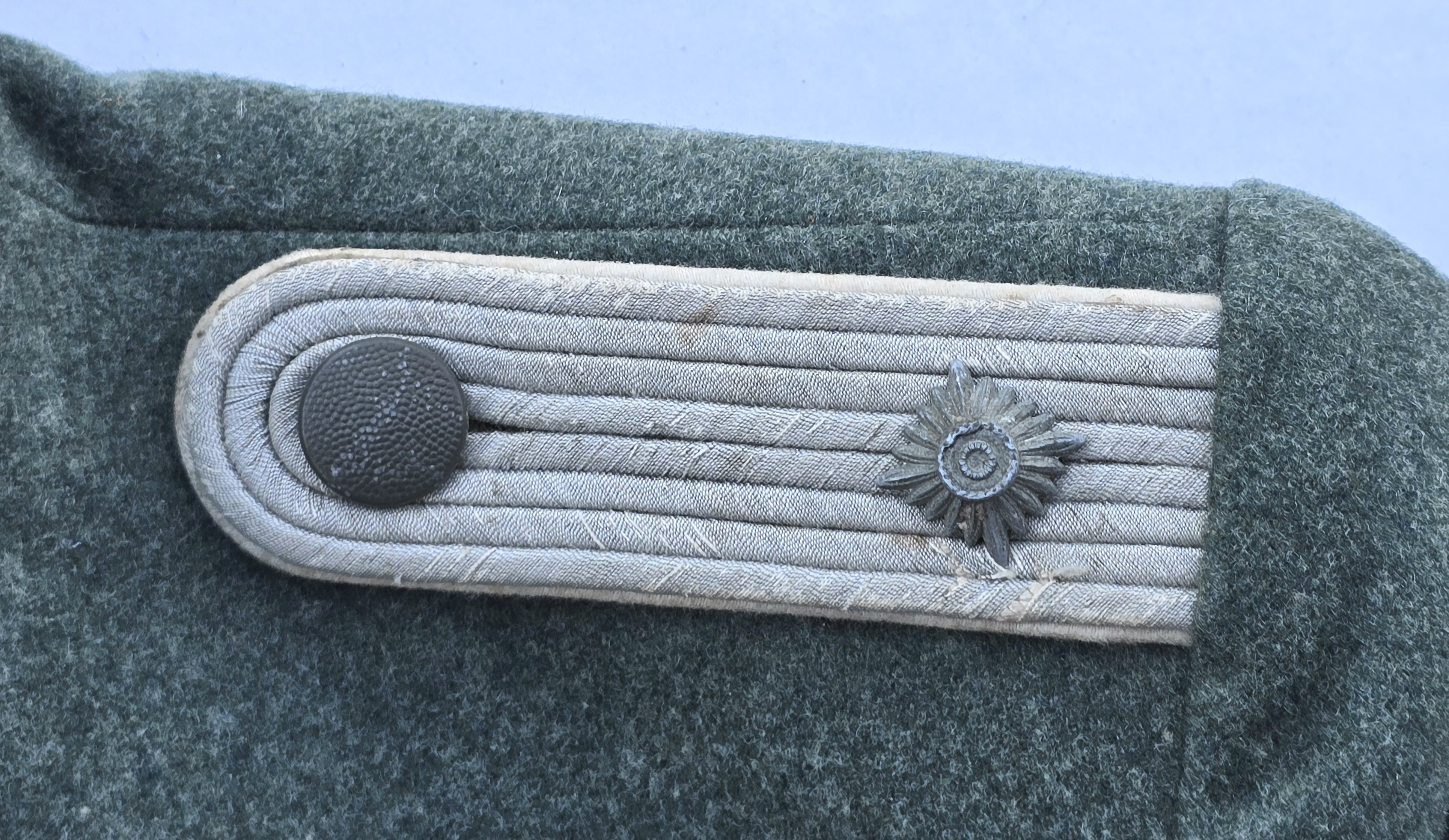 Sharp Heer Infantry Officer's Tunic, 'Oblt. Schupp' — image 5