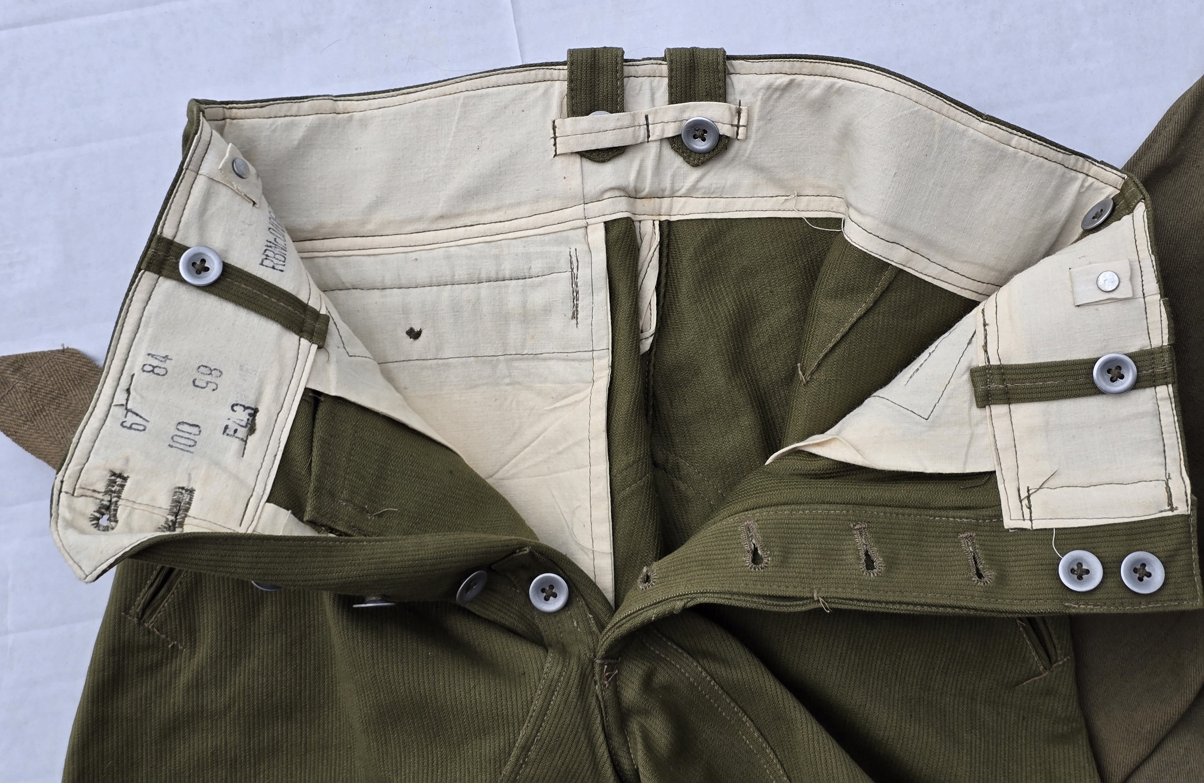 Heer 1943 Tropical Uniform Ensemble — image 20