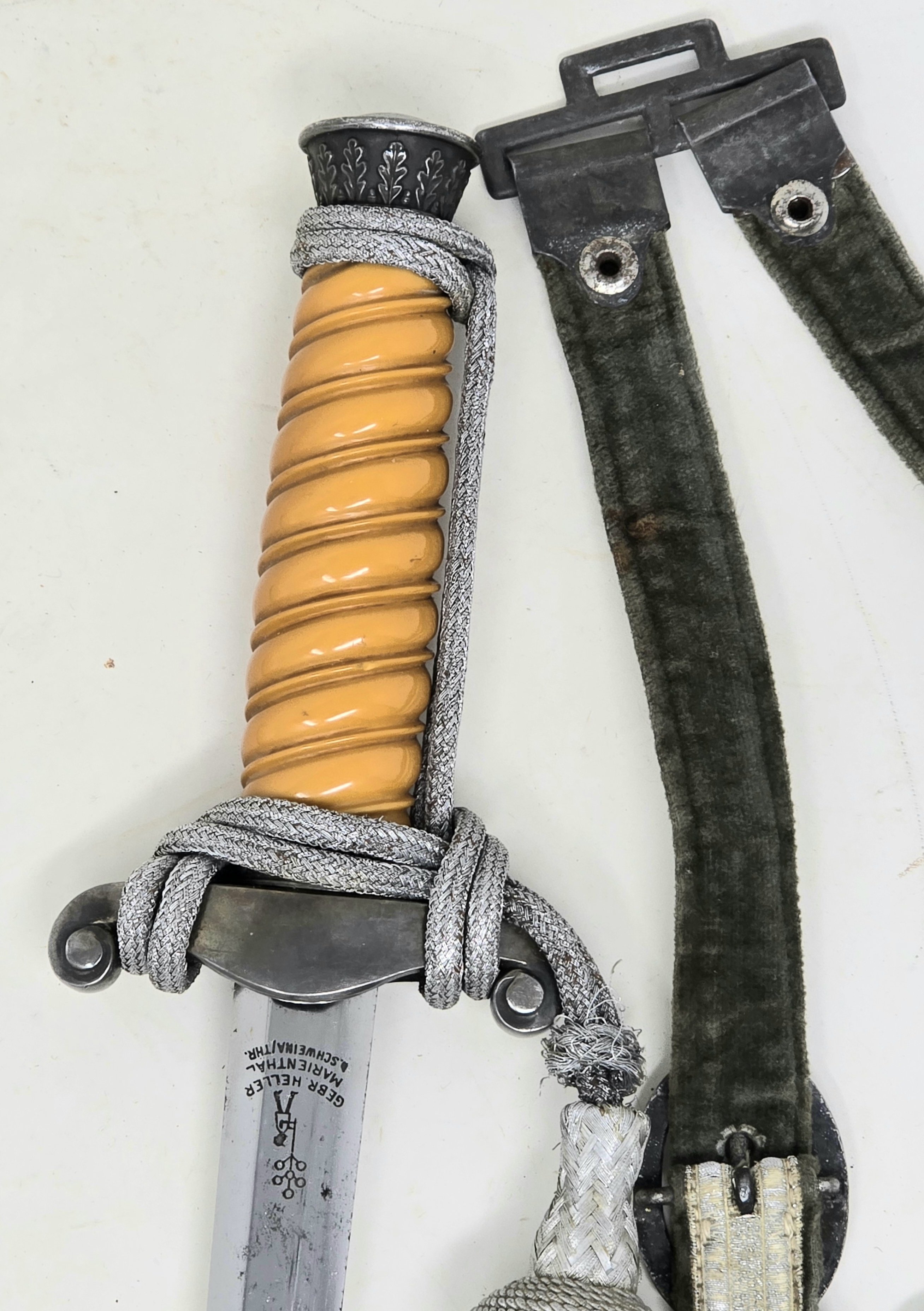 Heer Officer's Dress Dagger — image 4