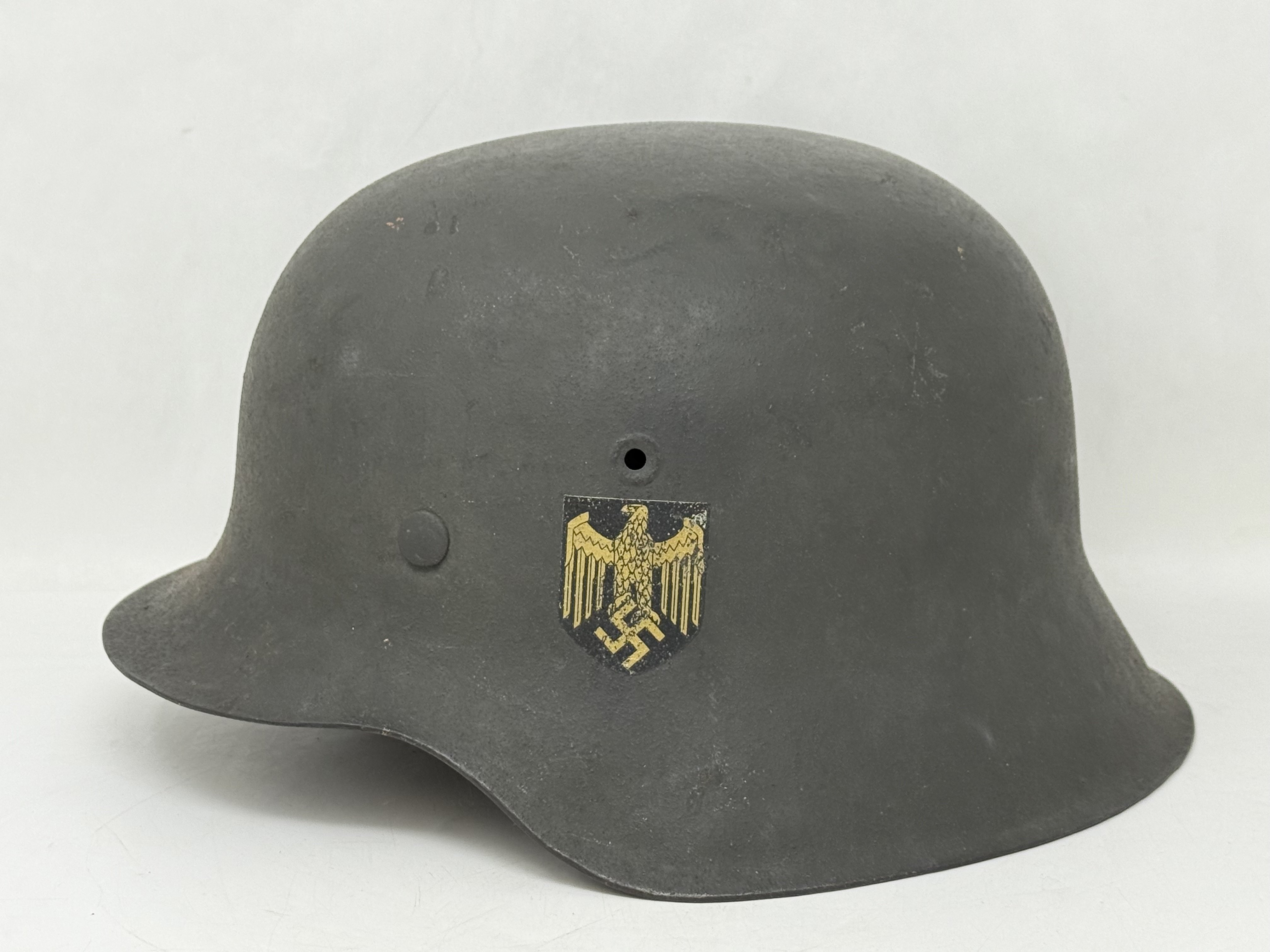 Kriegsmarine Single Decal M42 Helmet — image 2