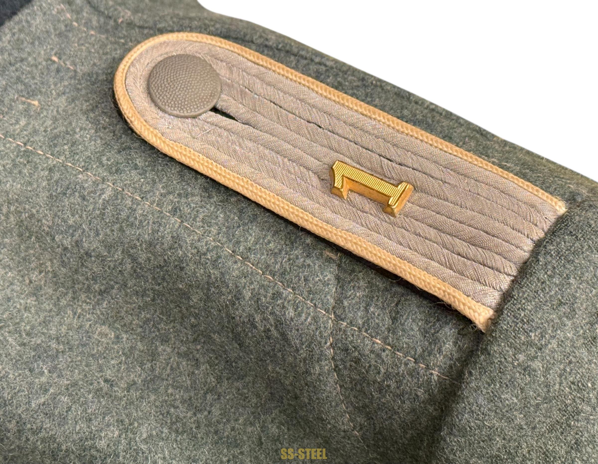 SS-Totenkopf Untersturmführer Combat Tunic — image 13