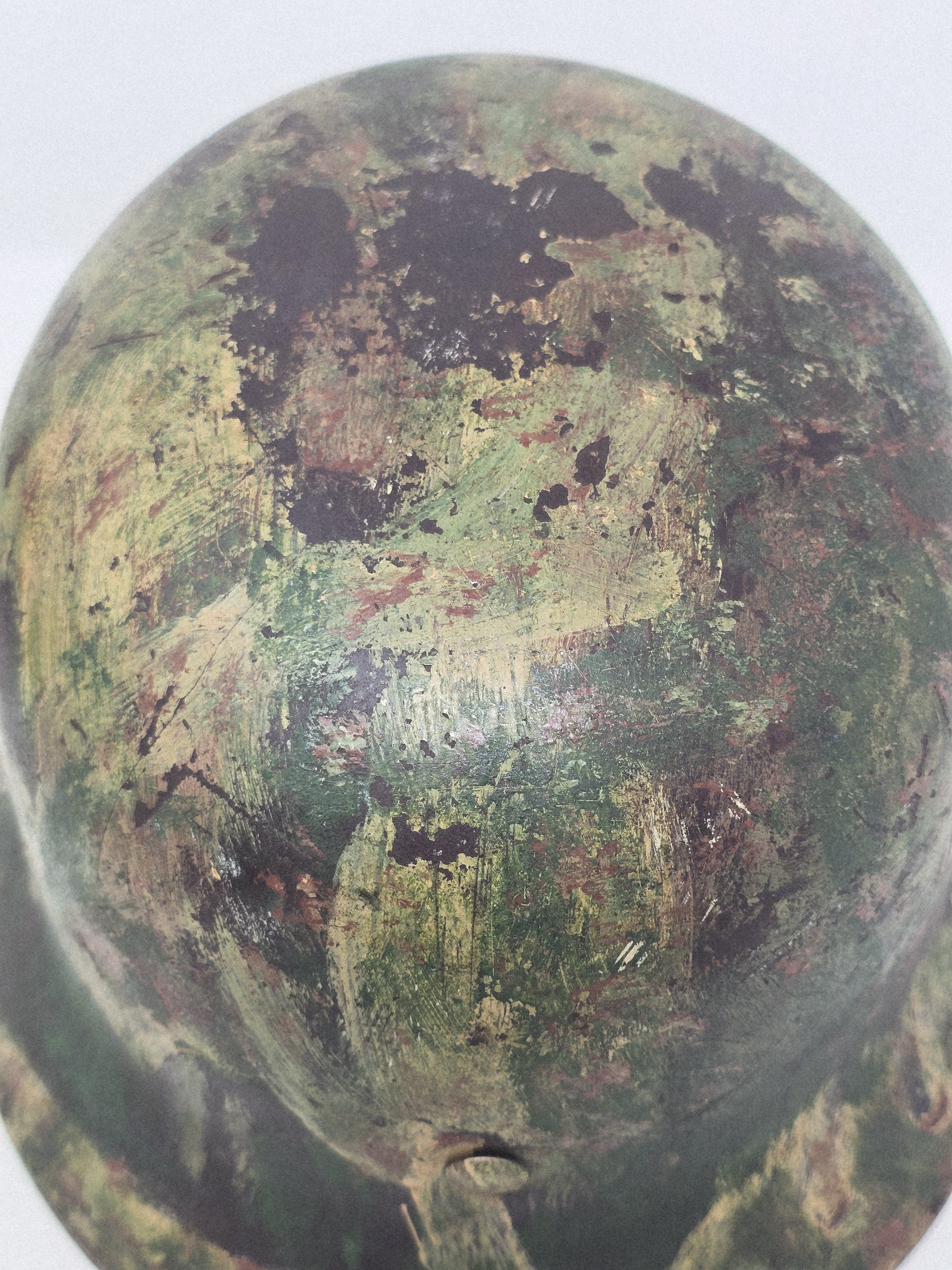 Stunning Luftwaffe M35 Camouflage Helmet — image 5