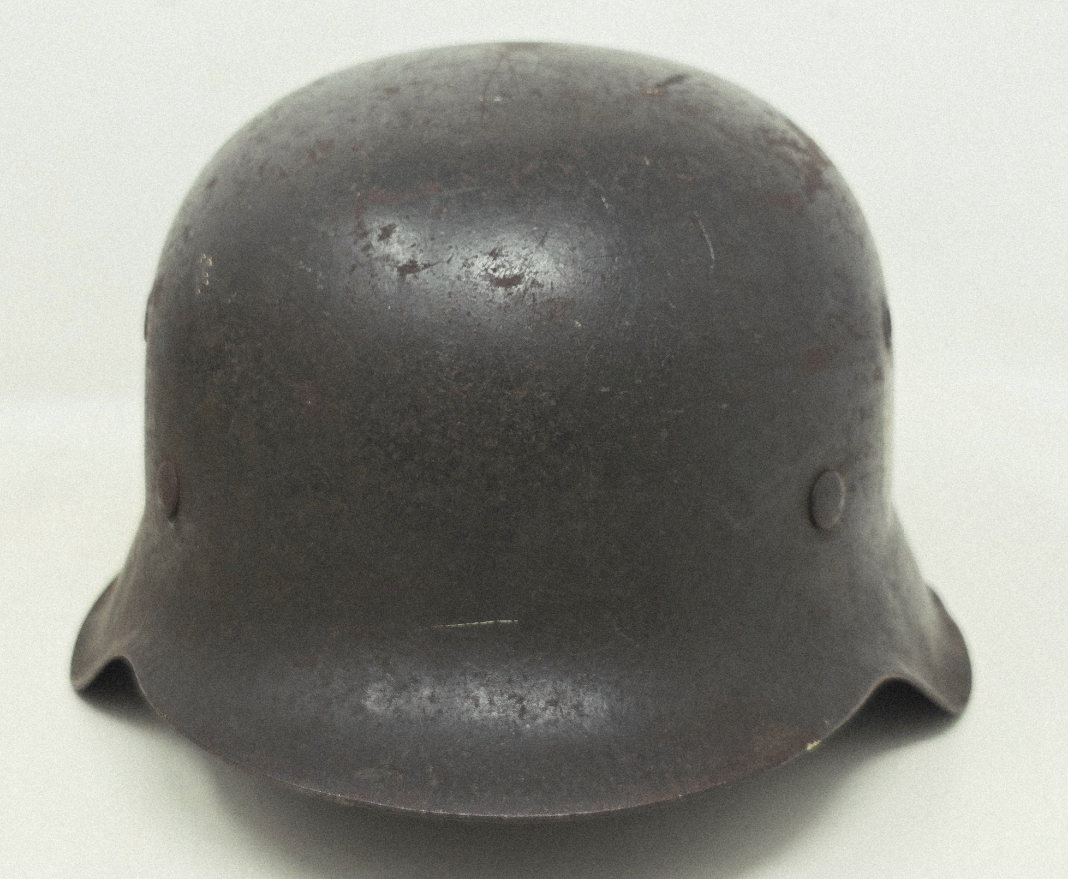 Heer M42 Helmet, Storage Unit Find — image 3