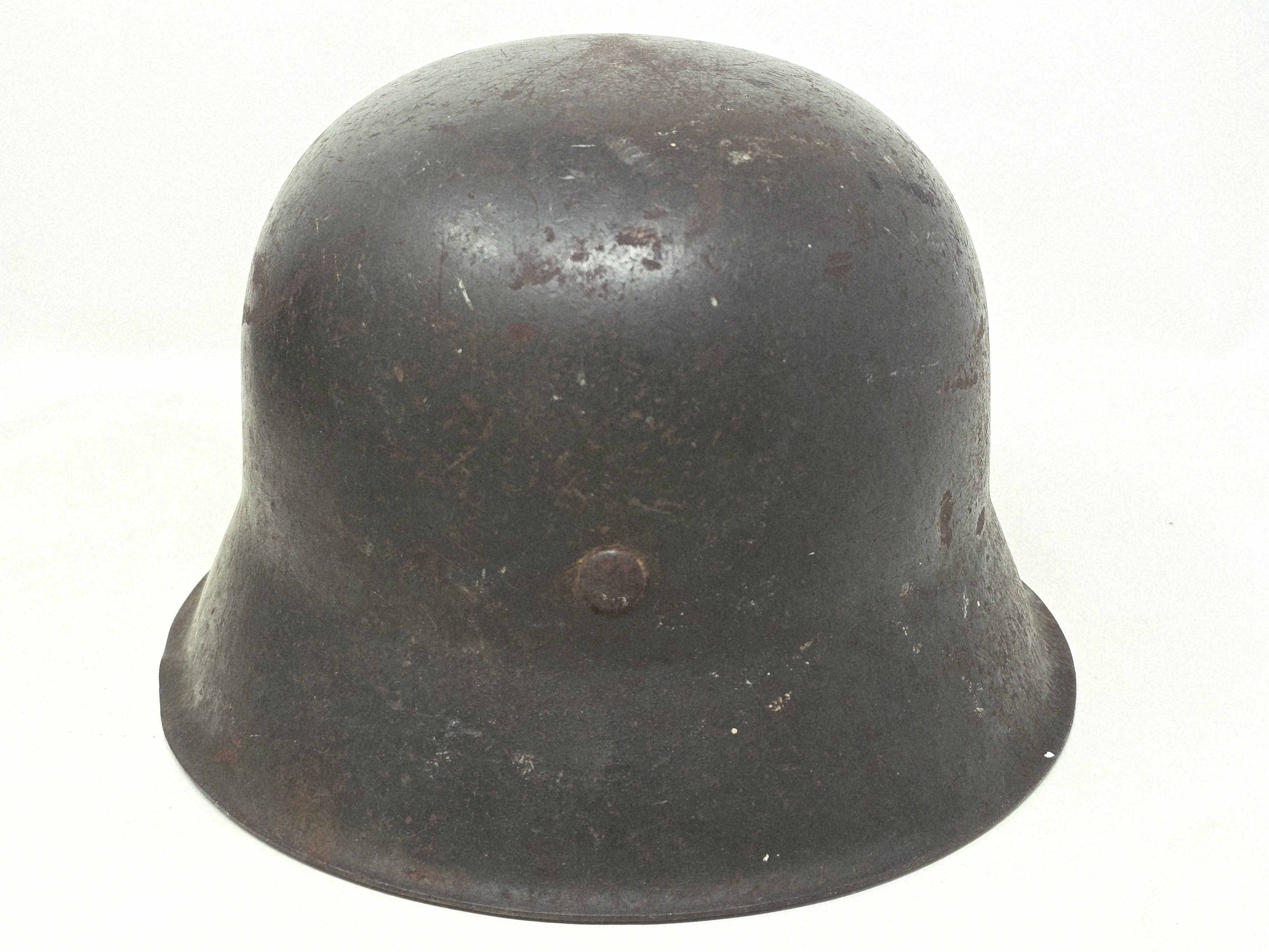 Heer M42 Helmet, Storage Unit Find — image 5