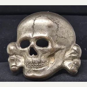 Beautiful Deschler Skull, Tombak