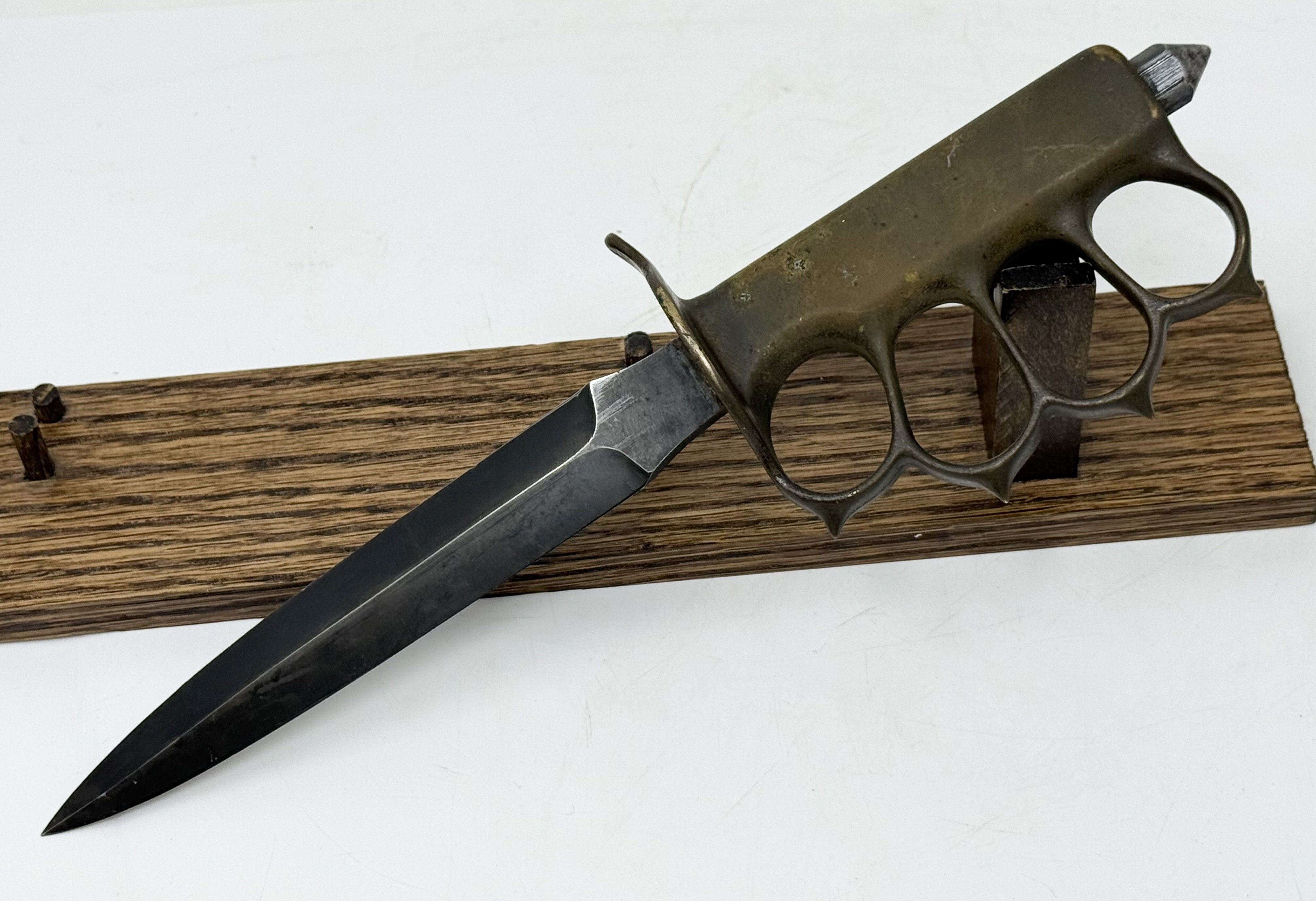 US 1918 LF&C Trench Knuckle Knife — image 14