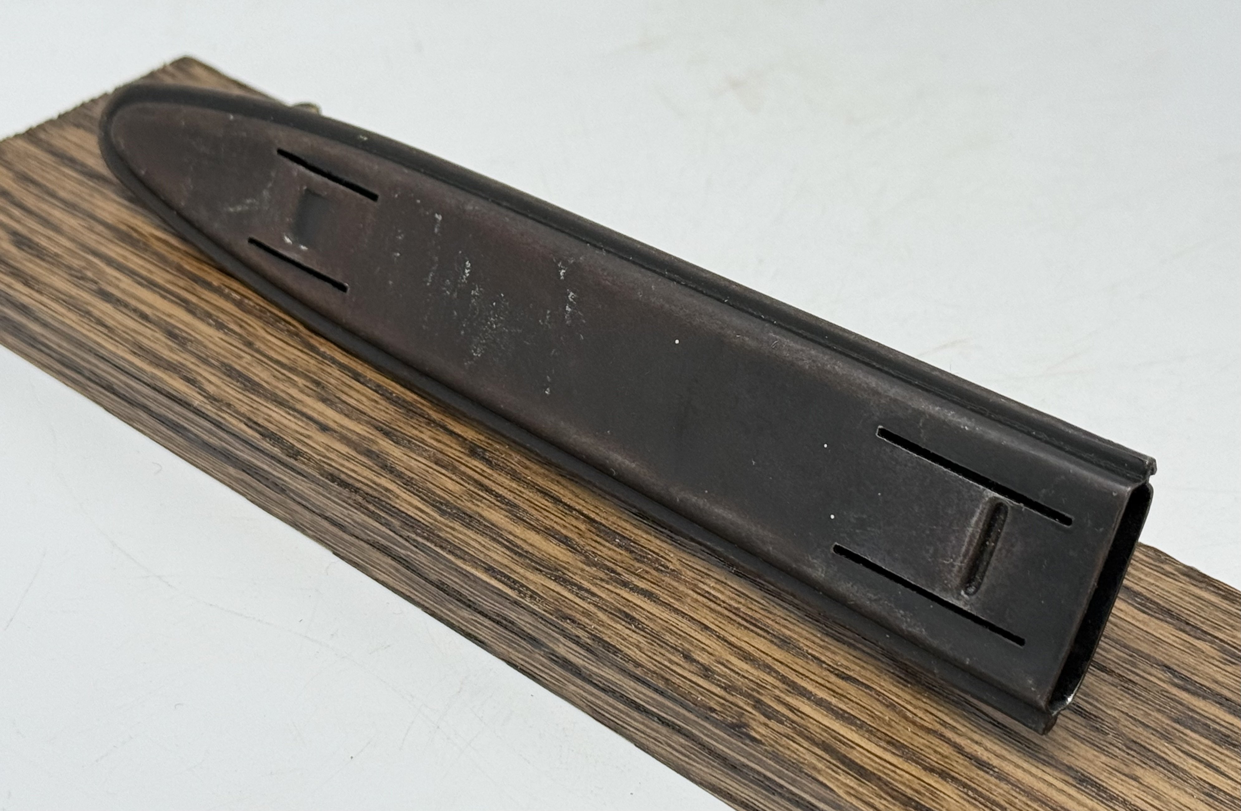 US 1918 LF&C Trench Knuckle Knife — image 16