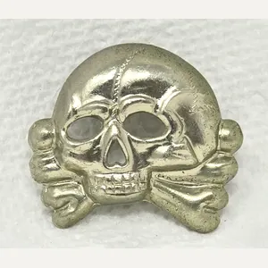 Mint 'Danziger' Cap Skull by Overhoff