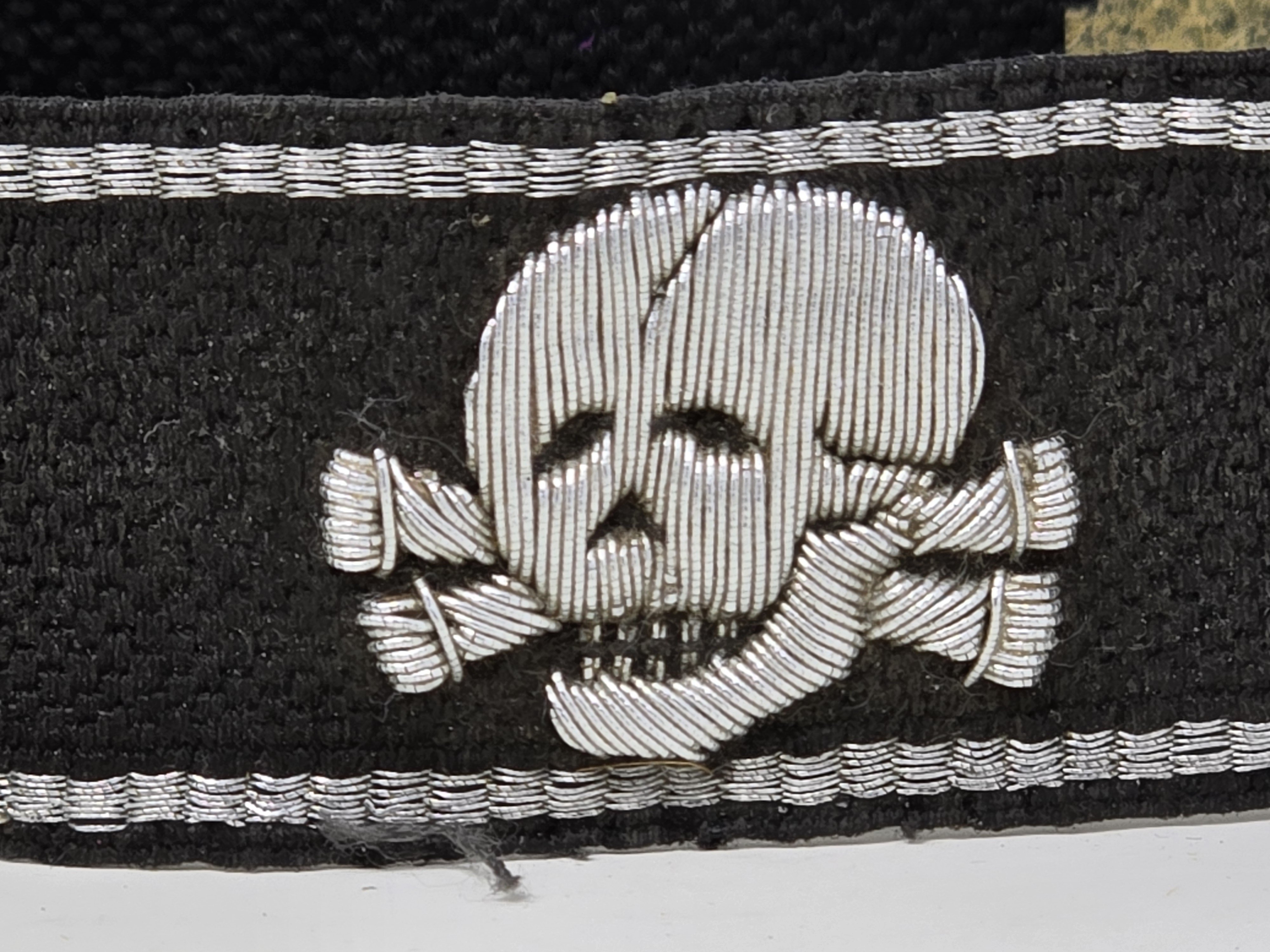 SS-Totenkopf Standarte ,,Oberbayern' Cufftitle in Bullion — image 2