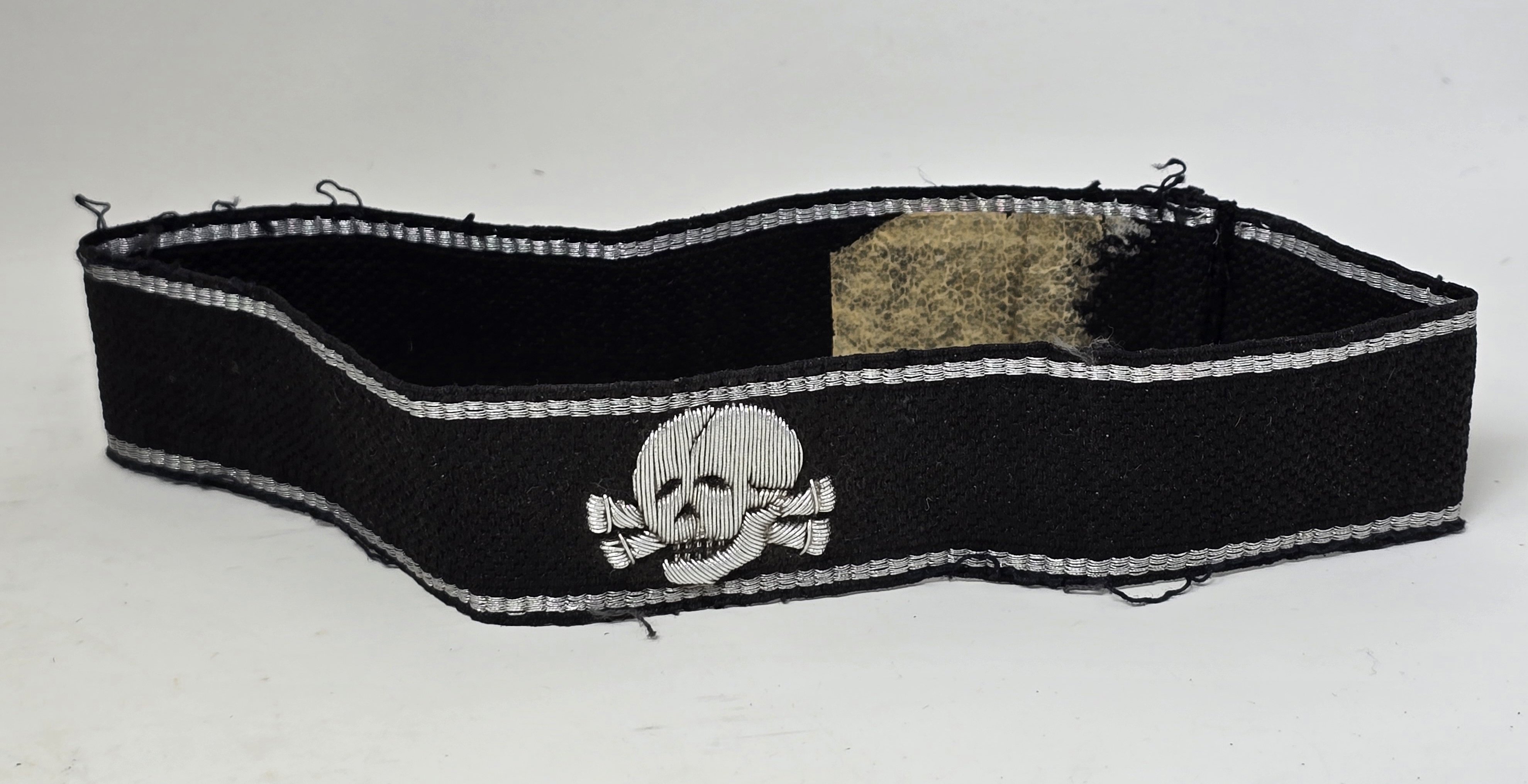 SS-Totenkopf Standarte ,,Oberbayern' Cufftitle in Bullion — image 3