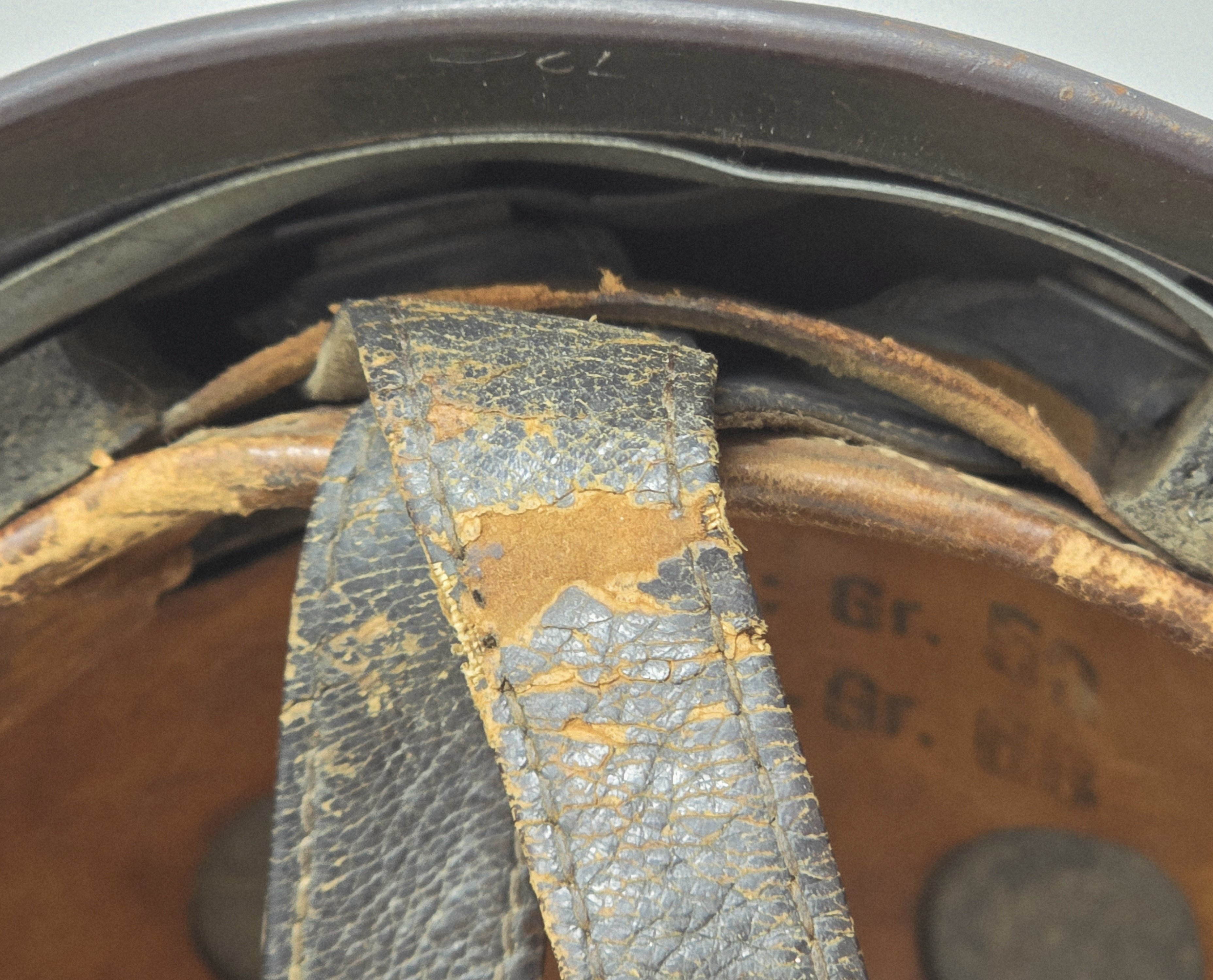 Stunning Luftwaffe FJ helmet, Early Spanner — image 16