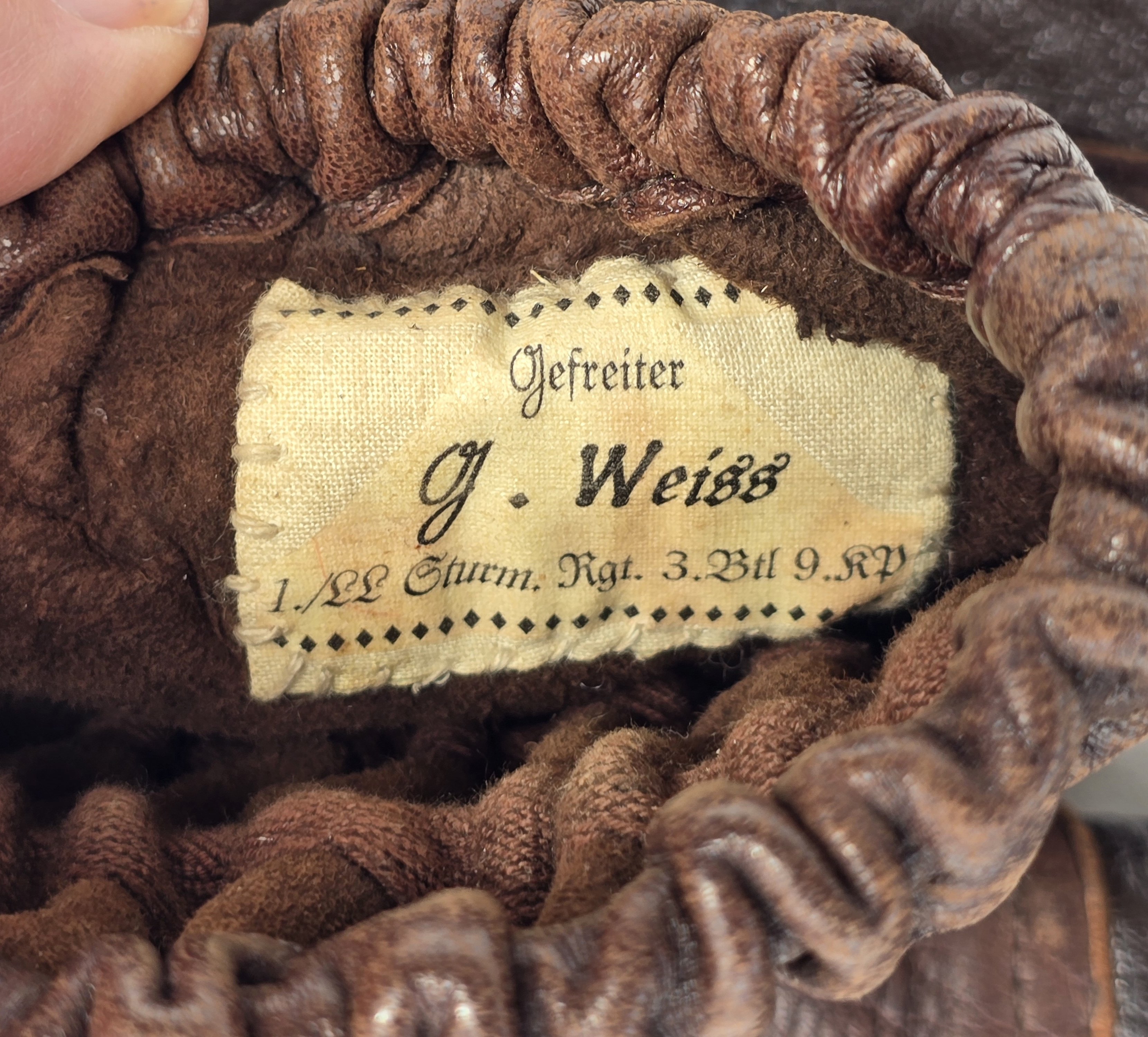 Named Fallschirmjäger Gauntlets — image 2