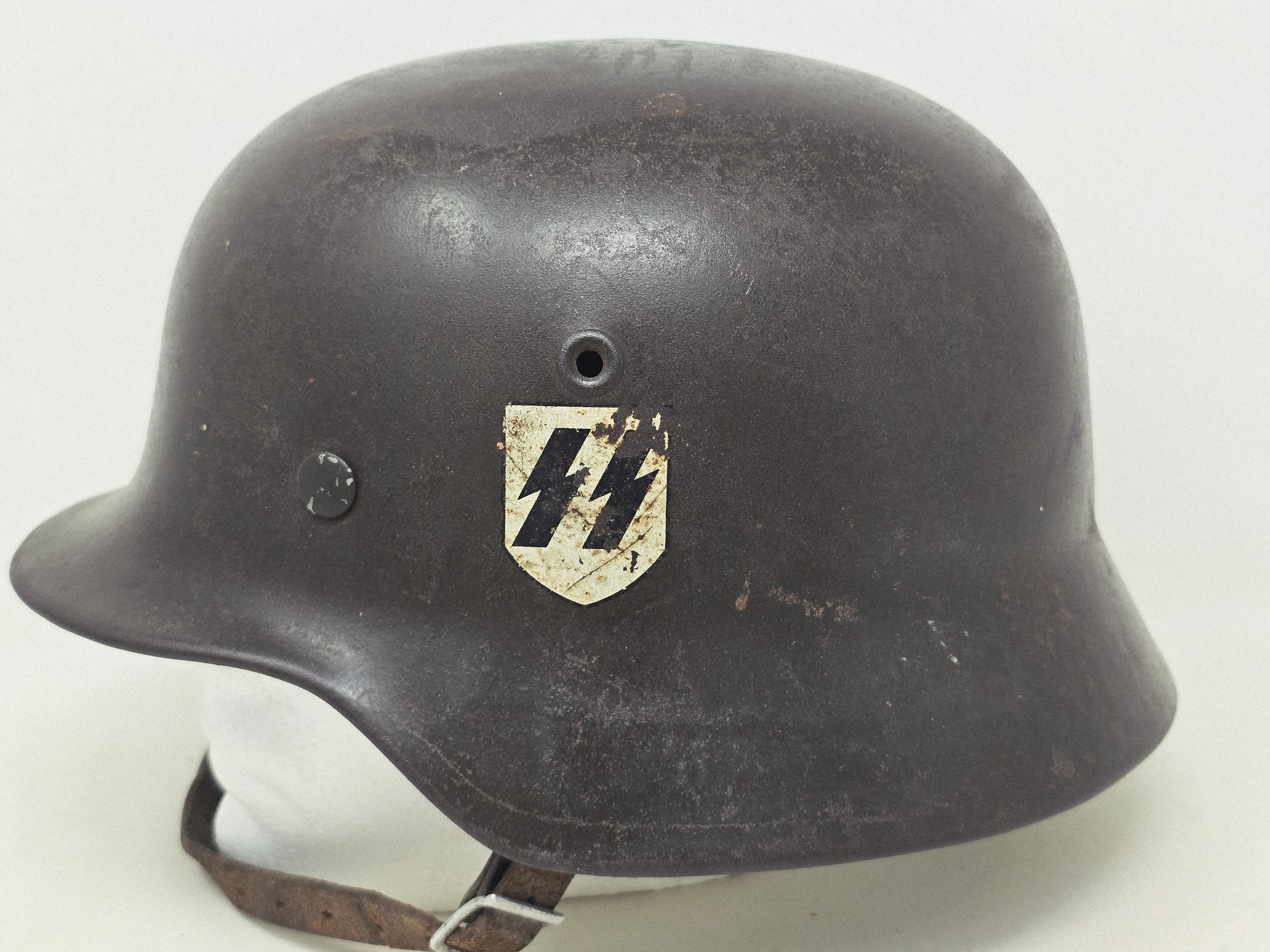 Waffen-SS ,,Wiking' Division Double Runic M35 Helmet — image 14