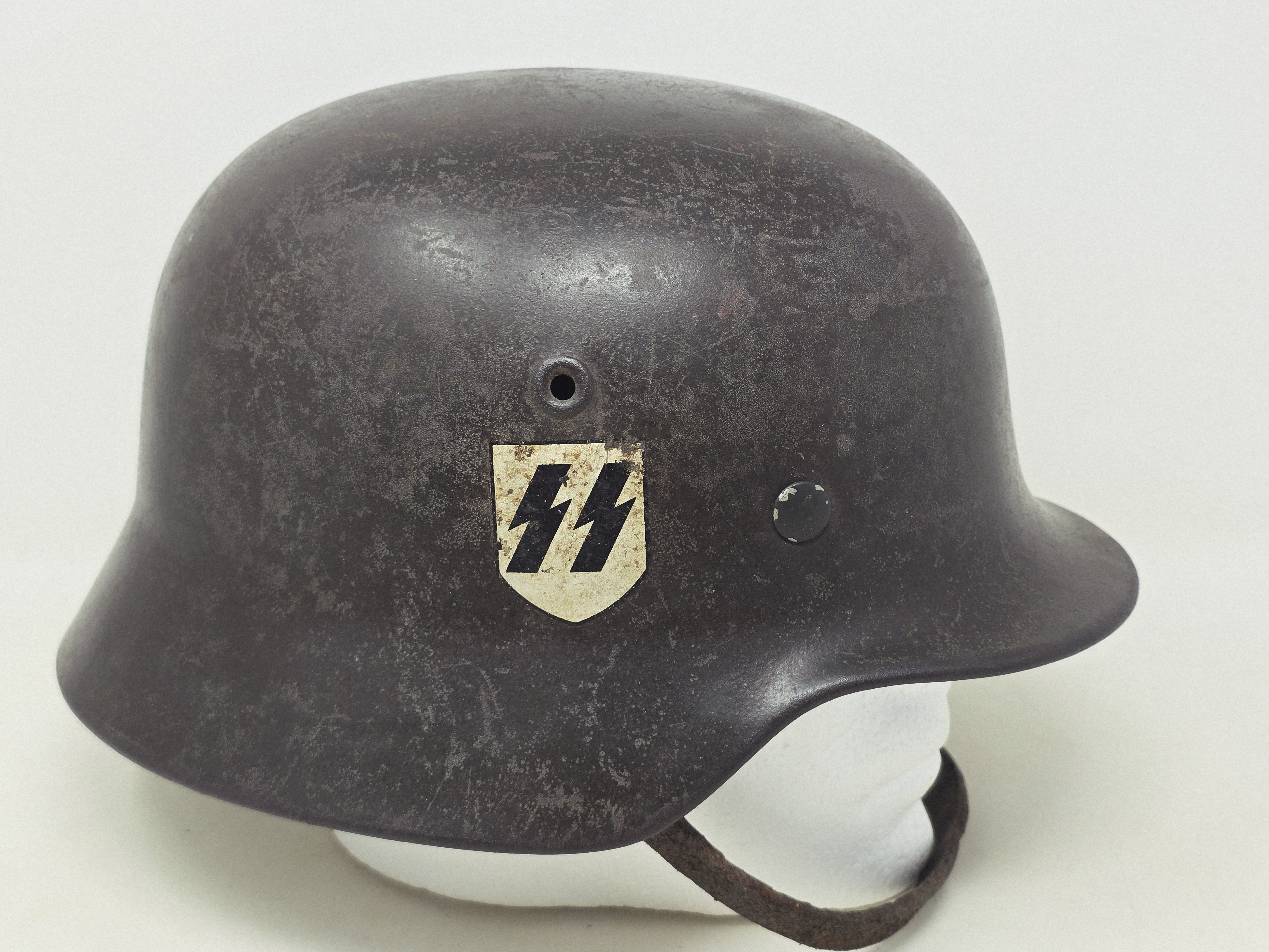 Waffen-SS ,,Wiking' Division Double Runic M35 Helmet — image 15