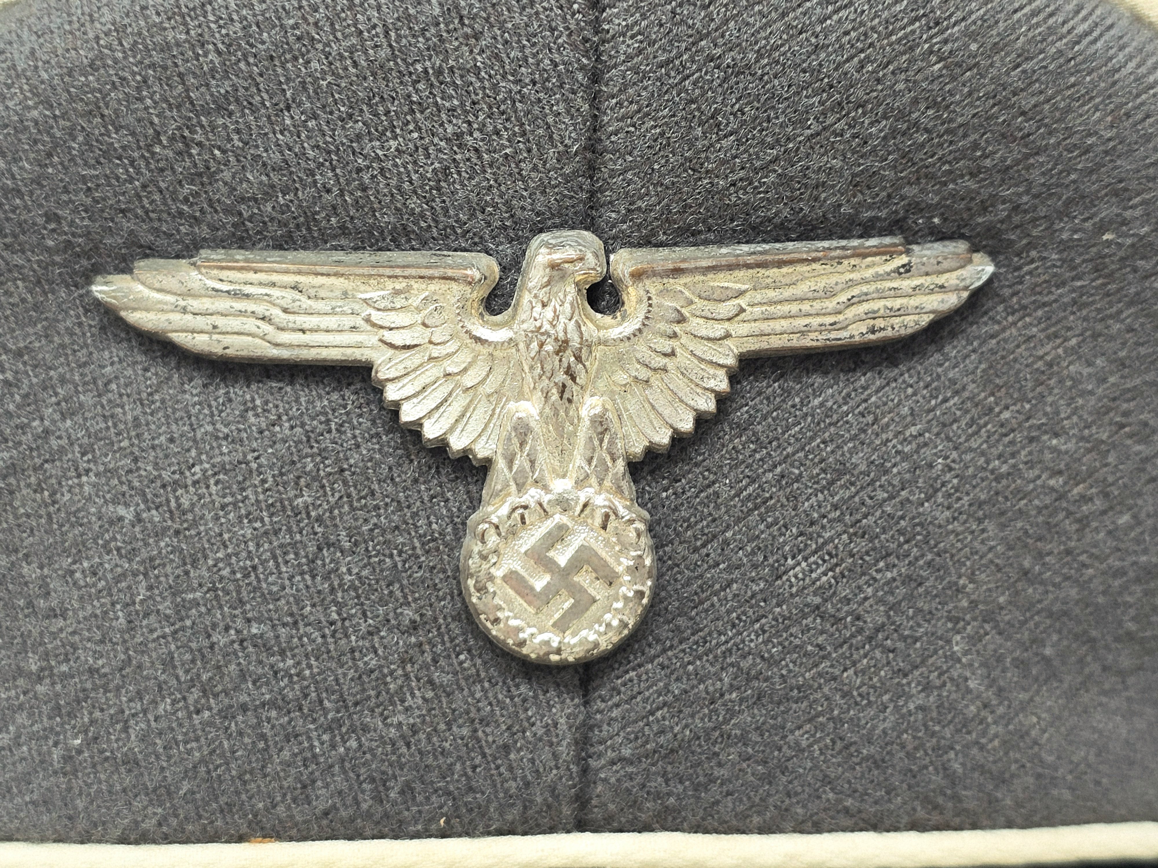 Stunning Waffen-SS Officer's Visor Cap by Pekuro — image 3