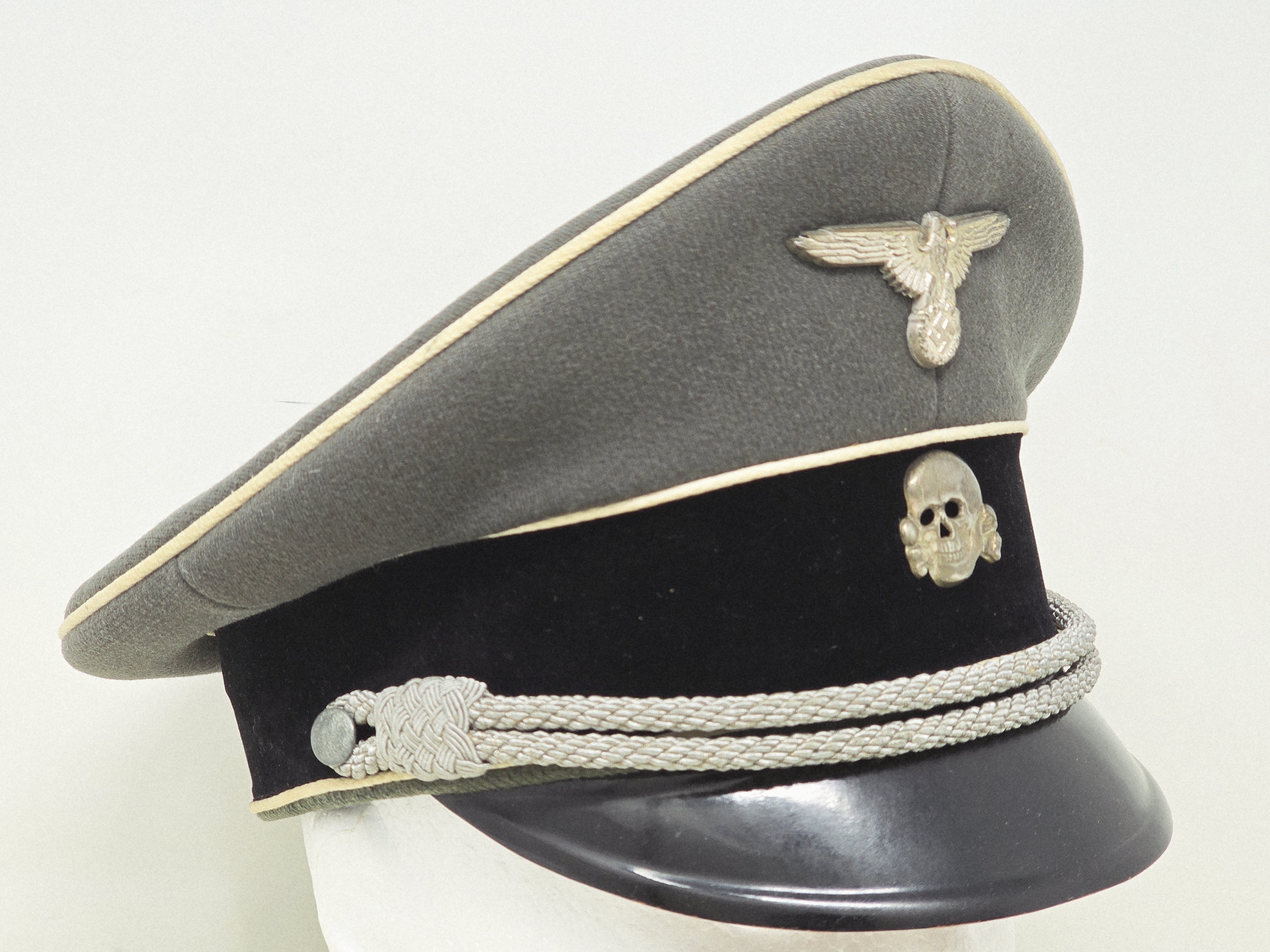 Stunning Waffen-SS Officer's Visor Cap by Pekuro — image 5