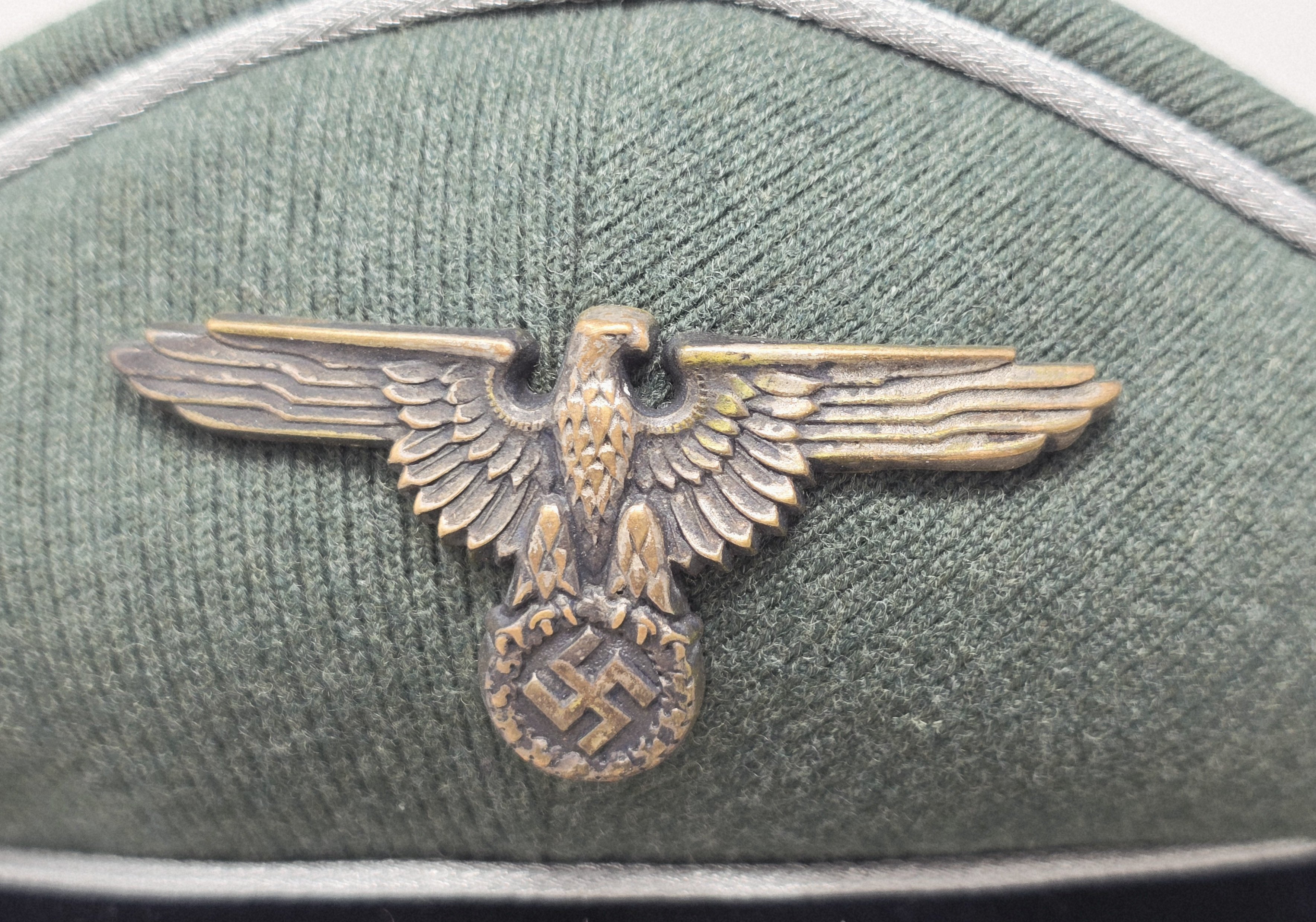 Waffen-SS General's Visor Cap, Kleiderkasse — image 3