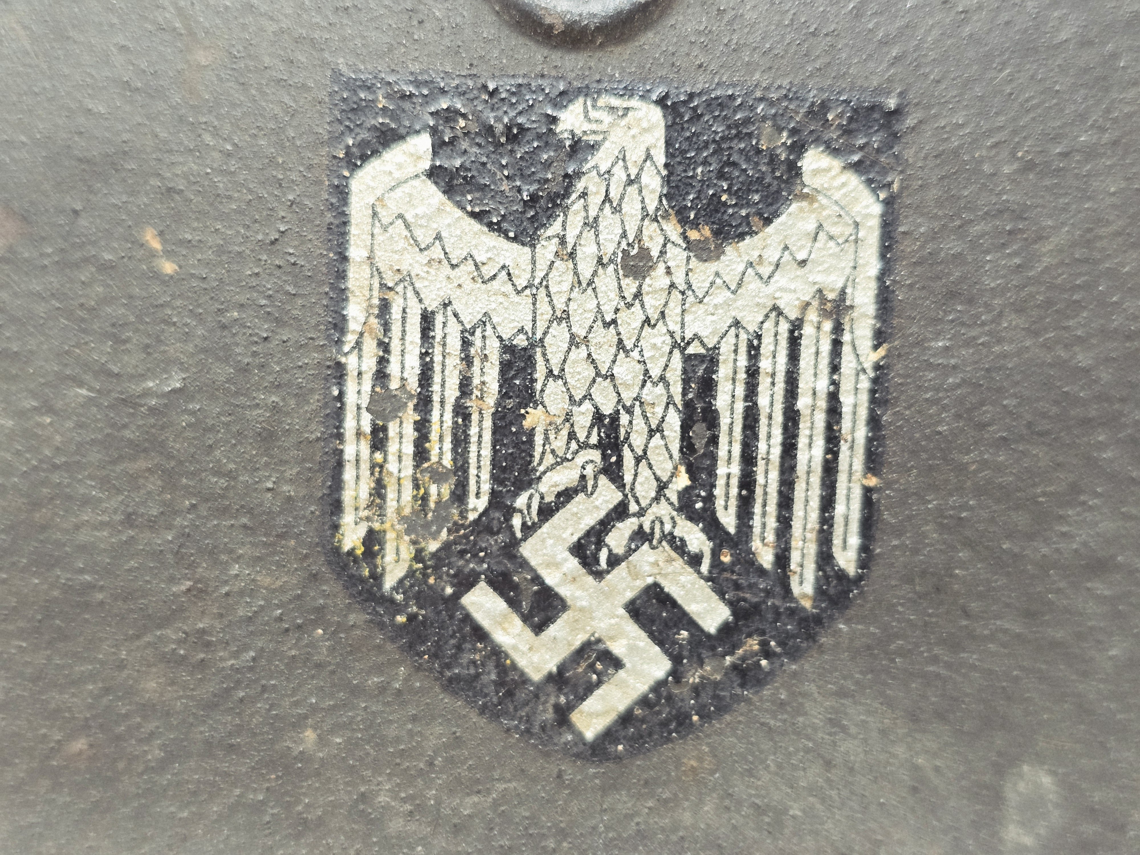 Sharp Heer Later War M42, HJK Adler — image 3