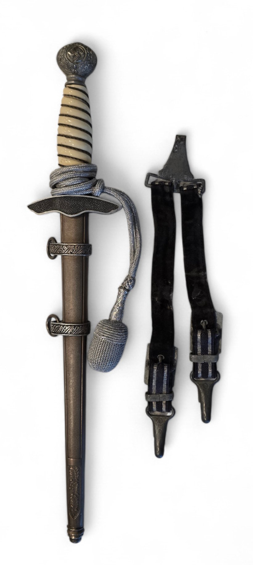 Luftwaffe Officer's Dagger With Hanger — image 10