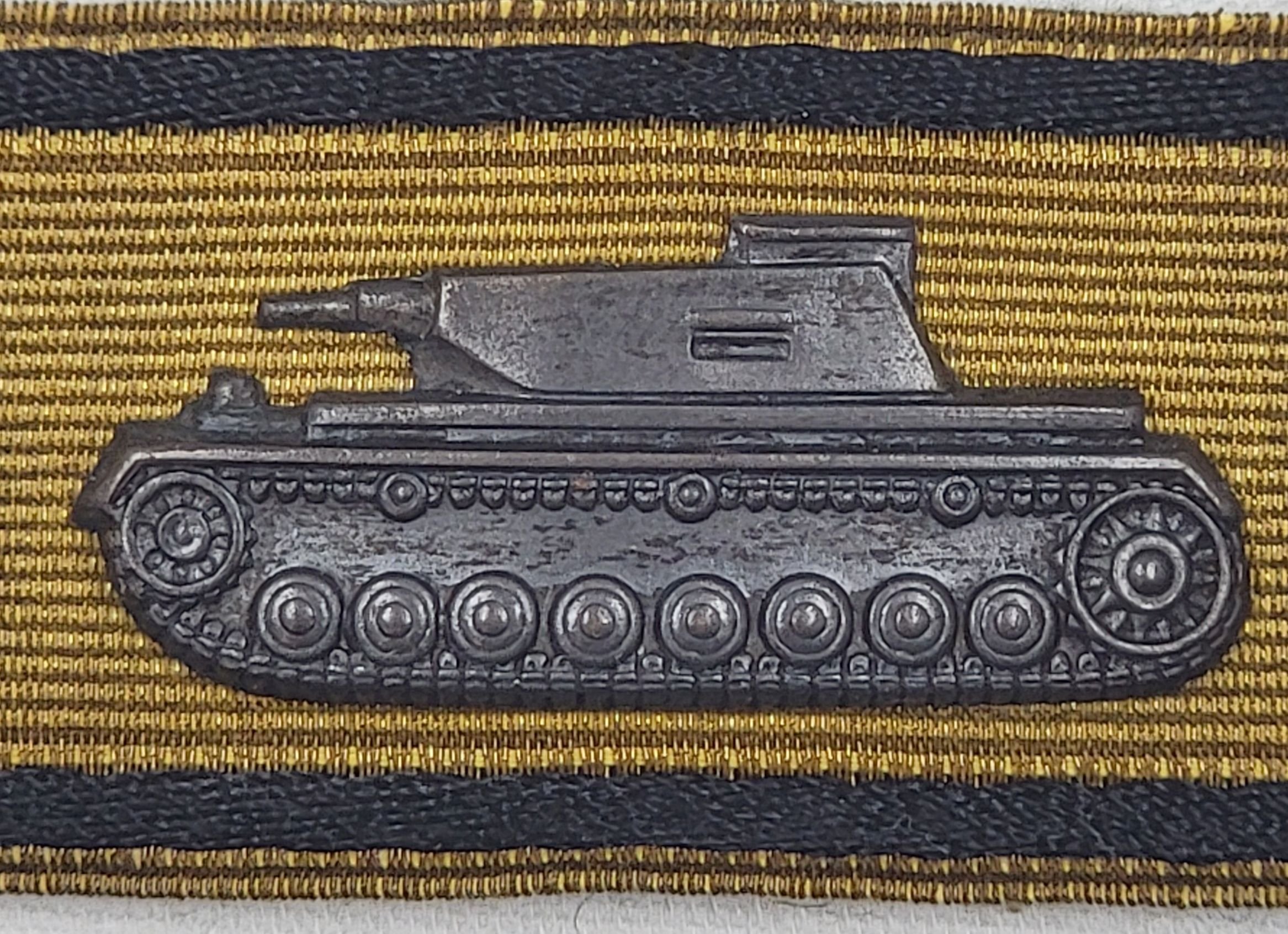 Gold Tank Destruction Strip, Mint Example — image 3