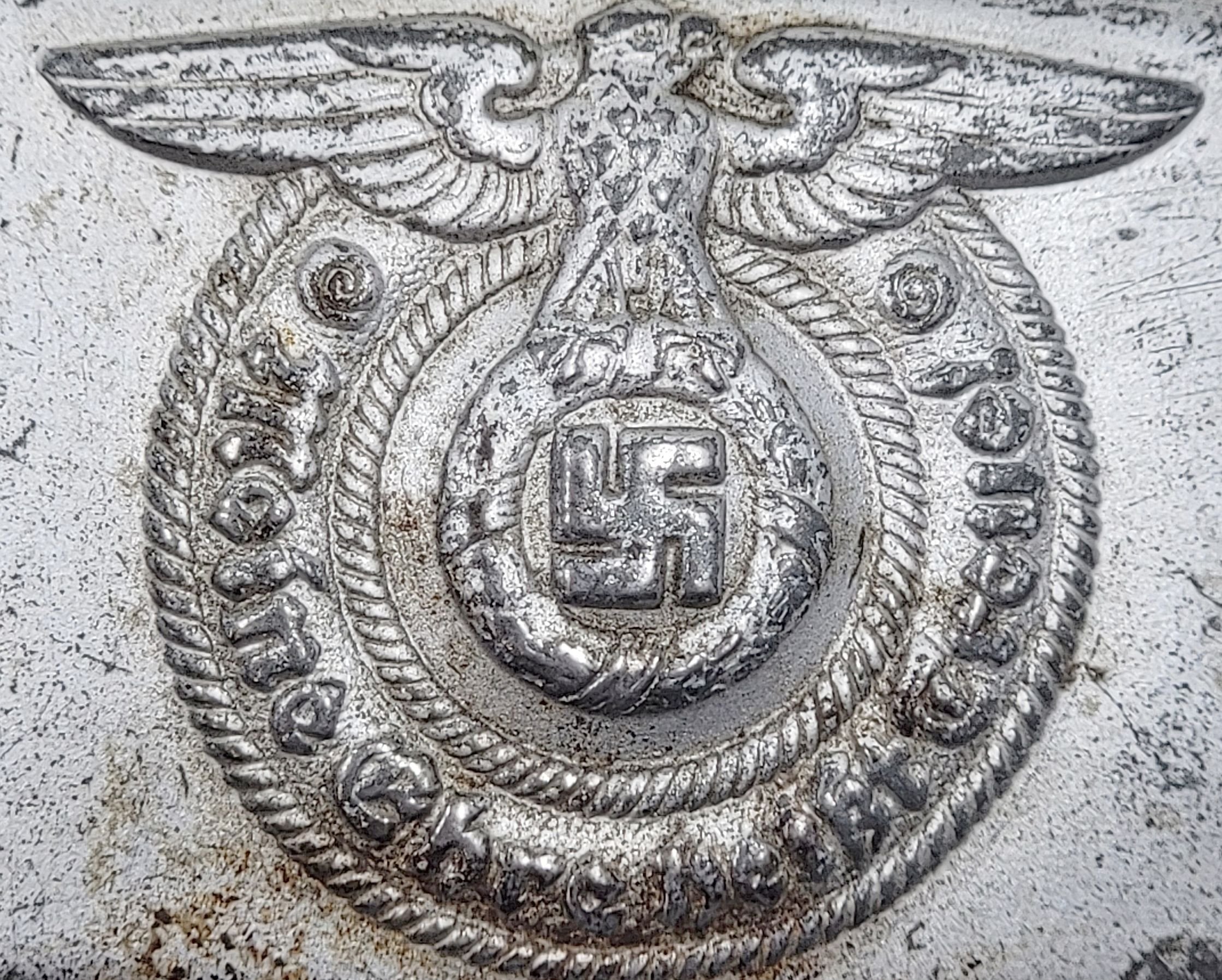 Waffen-SS EM Steel Buckle, SS 36/42 — image 2