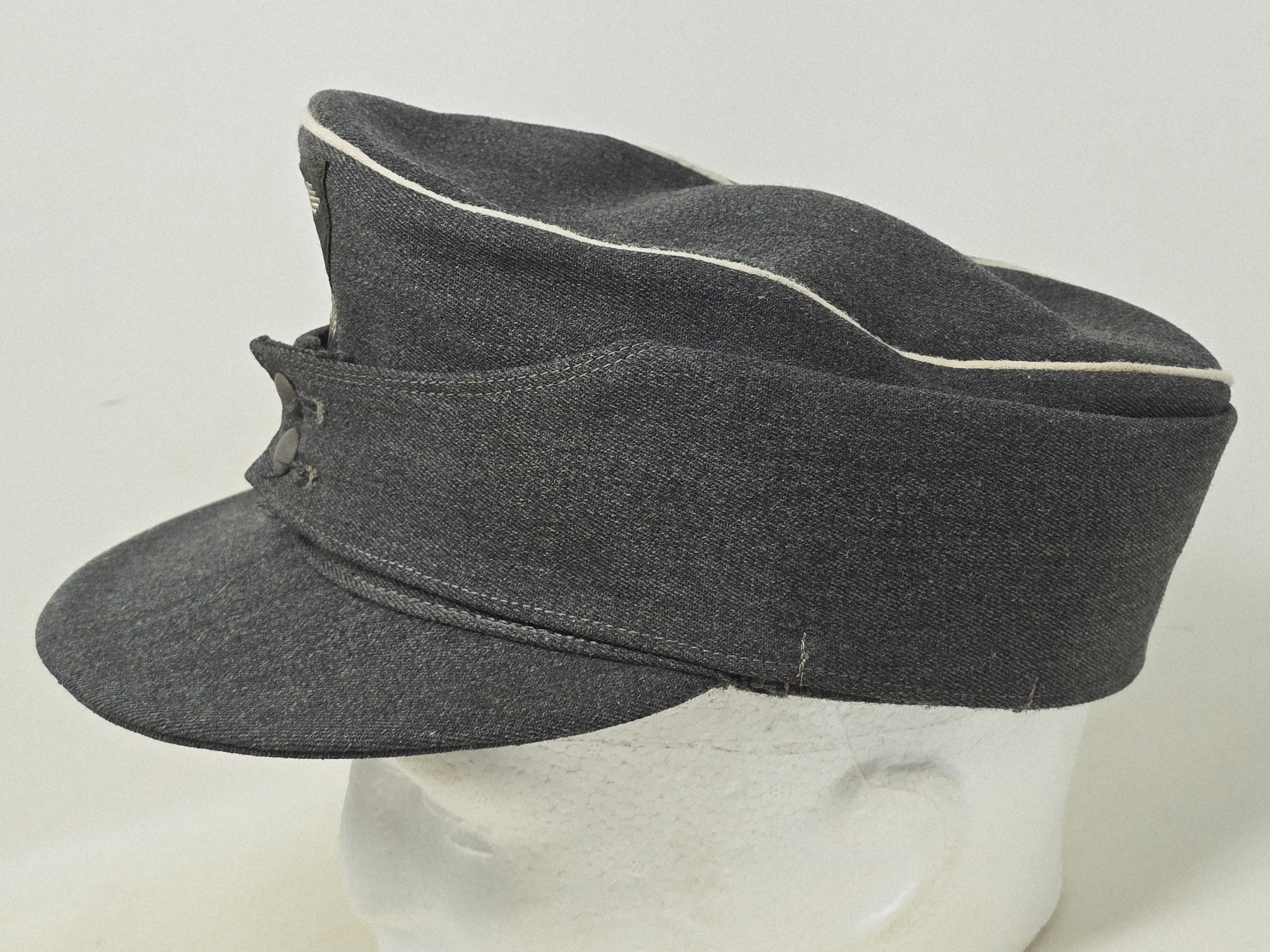 Waffen-SS Officer's M43 Cap, Mid-War — image 2